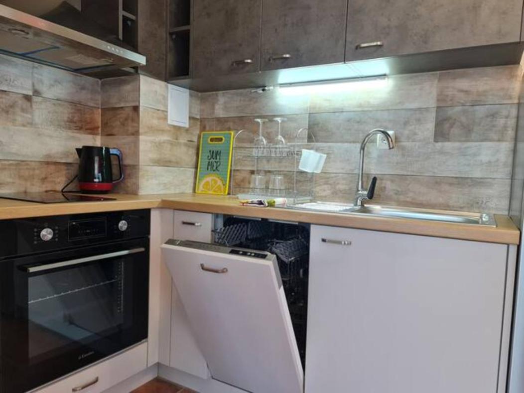 Flora - Beautiful *NEW* Apartment to the Beach view 5