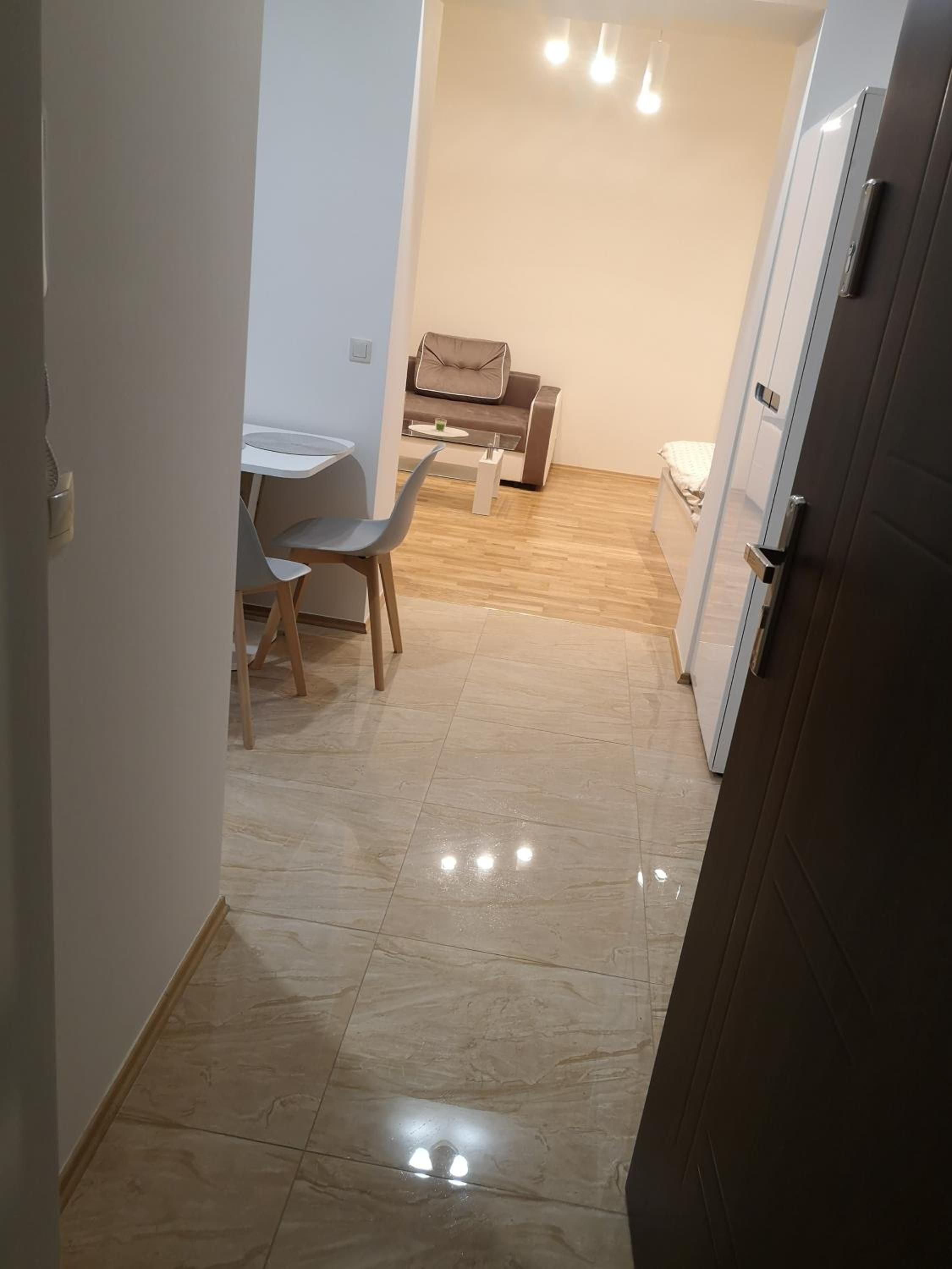 Topolowa Apartament z klimatem- Topolowa/Rynek/PKP