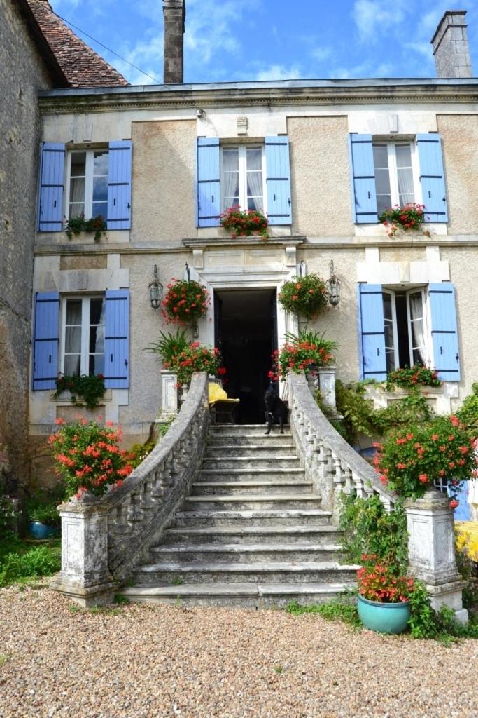 Manoir La Breuille view 3