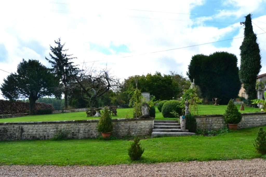 Manoir La Breuille view 4