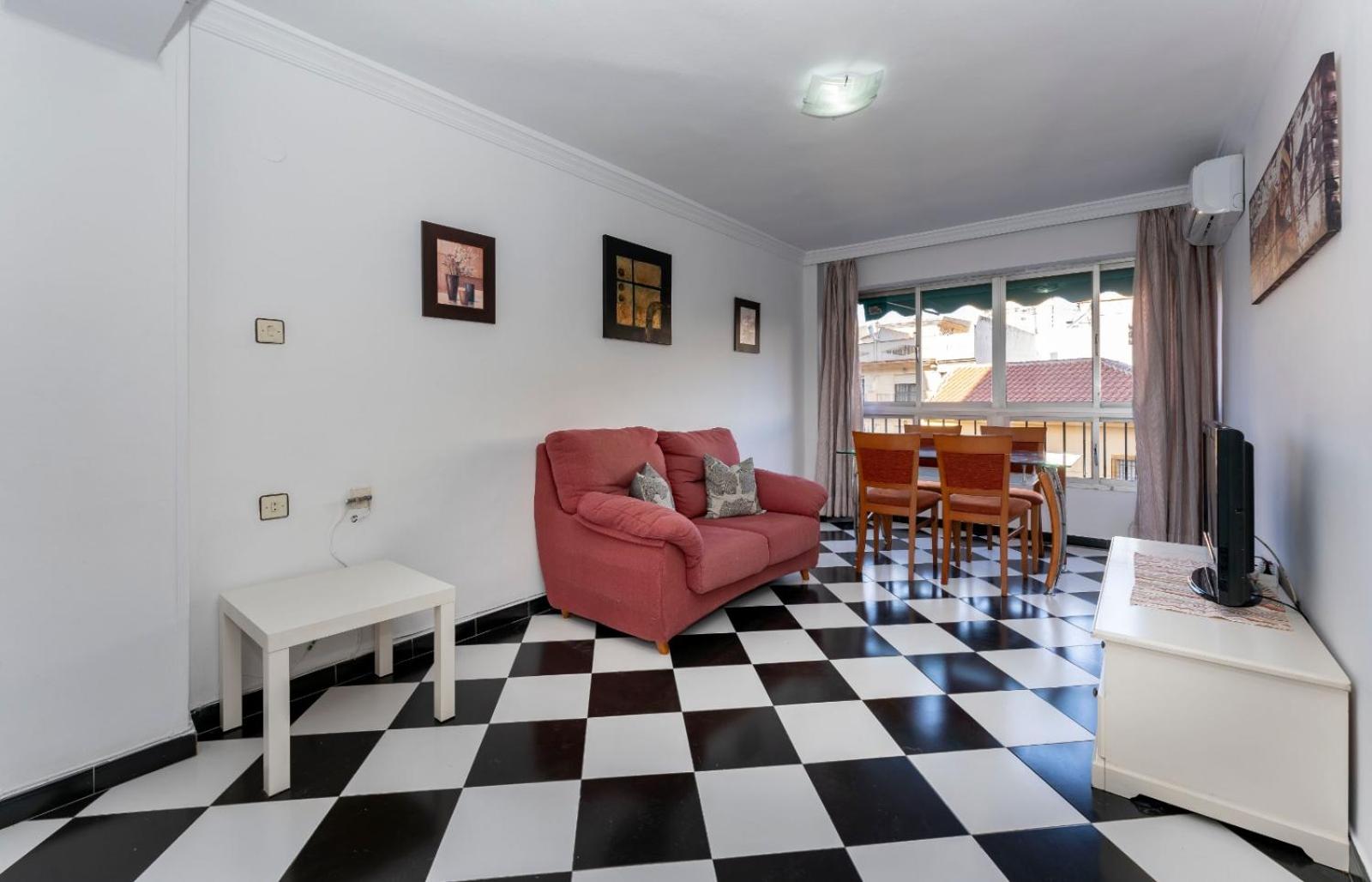 Malaga downtown and beach apartment photo 5