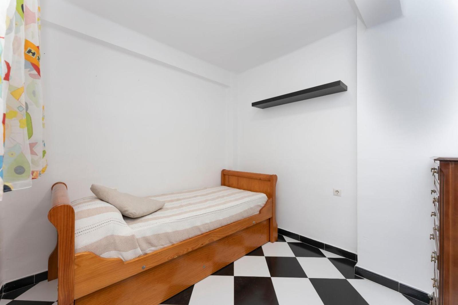Malaga downtown and beach apartment photo 4