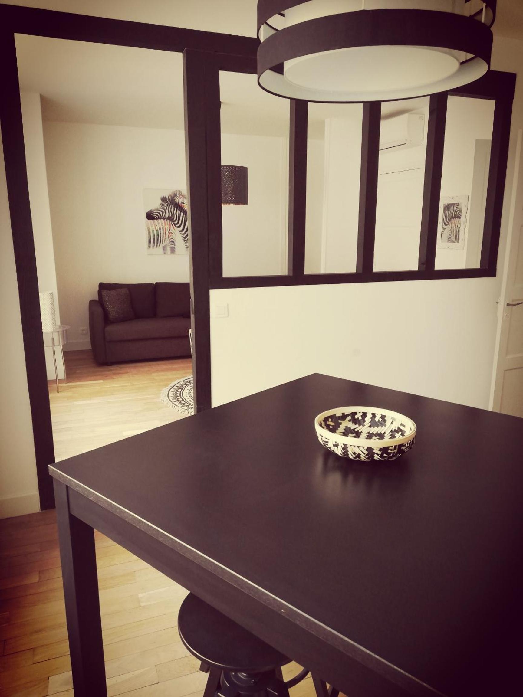Suite 24