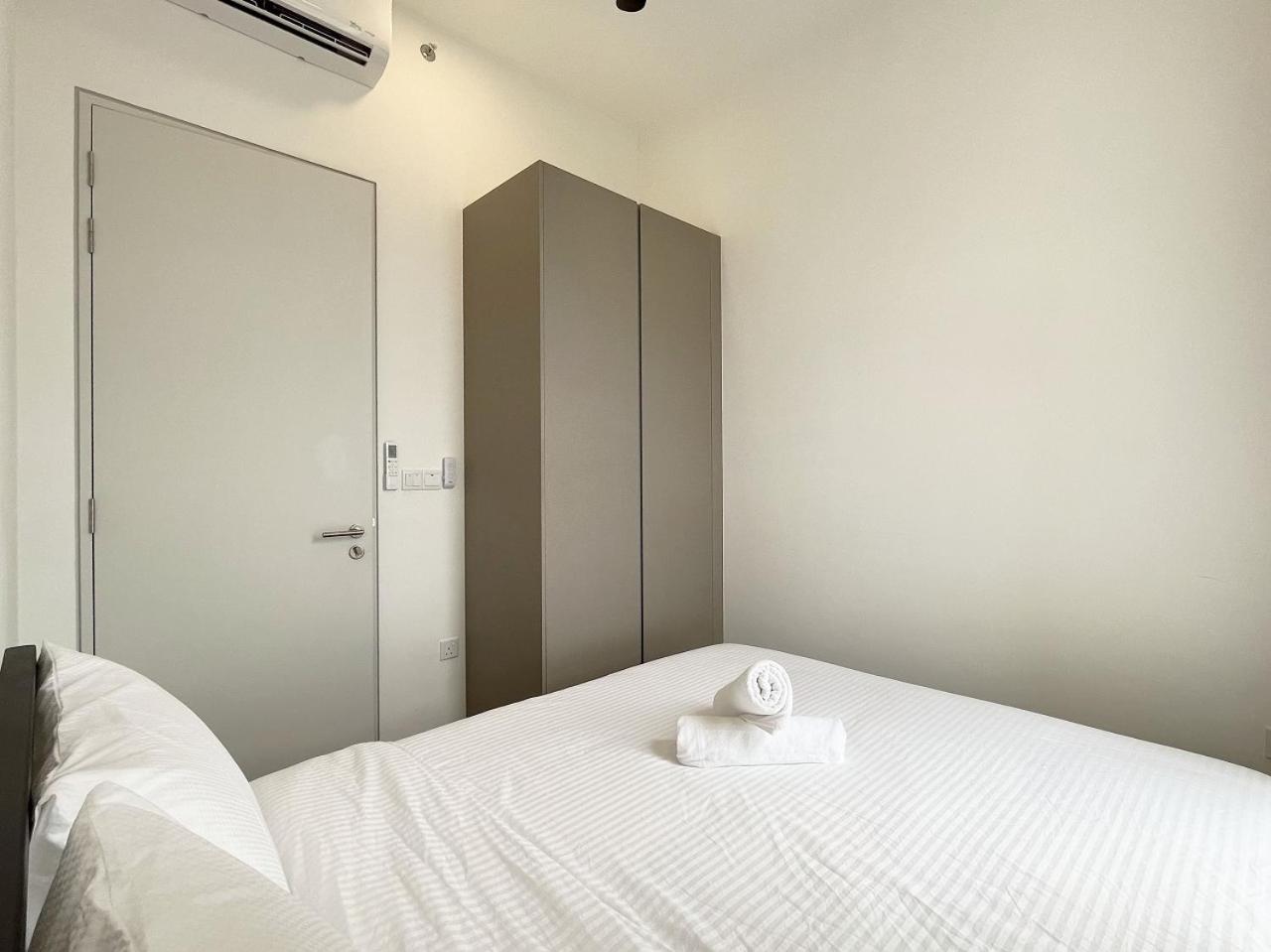 UNA @ Sunway Velocity by Moka