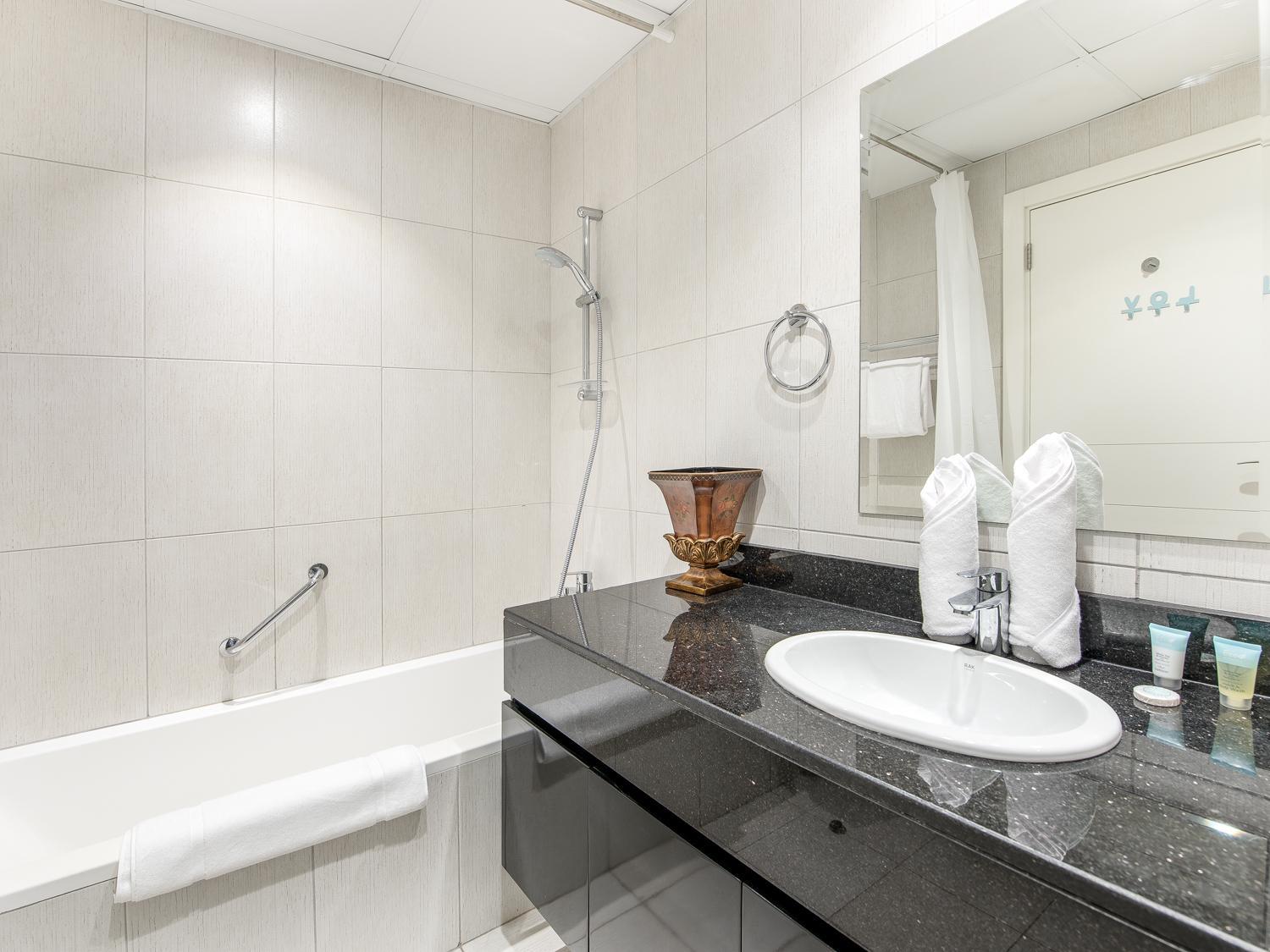 Welcoming Studio at Ghalia Jumeirah Village Circle by Deluxe Holiday Homes