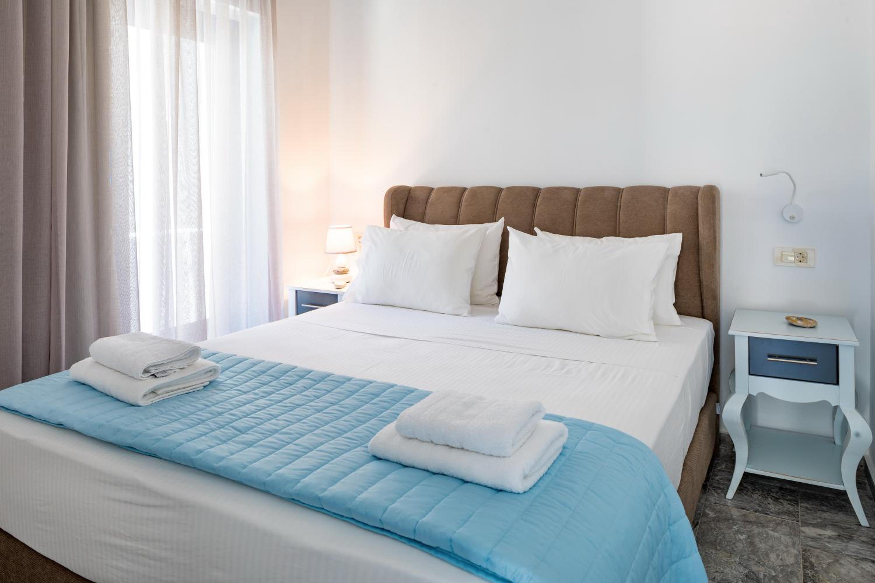 Plori - Molos Apartments