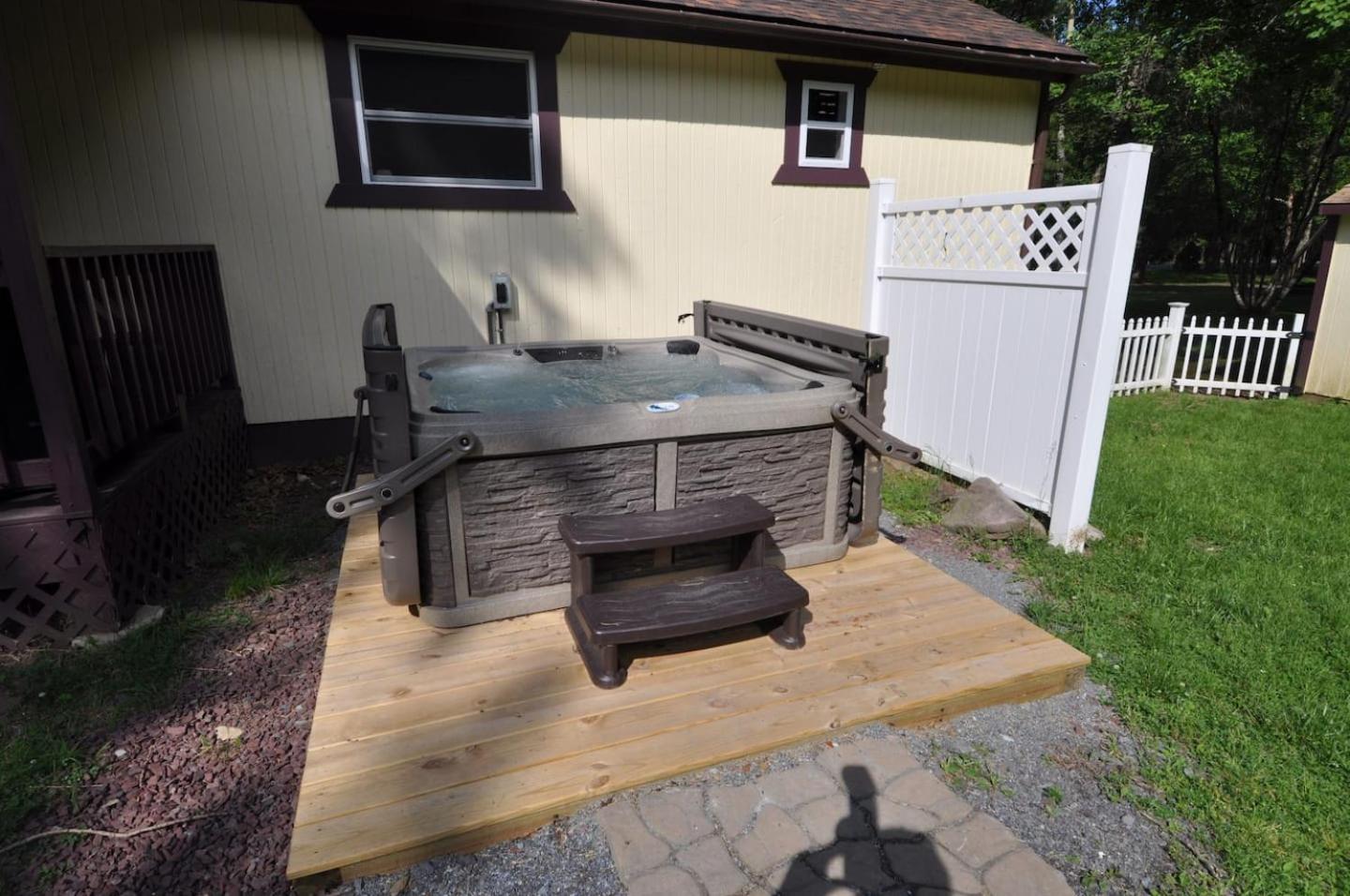 Perfect Getaway In The Poconos! (House #1) HotTub !! Gameroom!! WiFi !! view 5