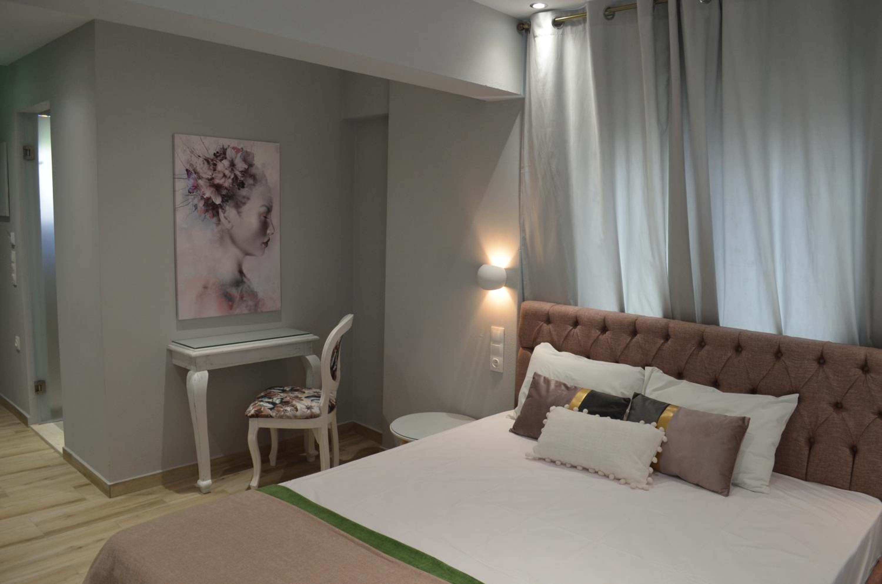 Kastro Luxury Studios and Mezonette view 2