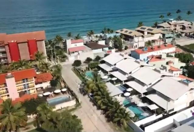 Casa de luxo em Porto de Galinhas com funcionária a 50 m do mar