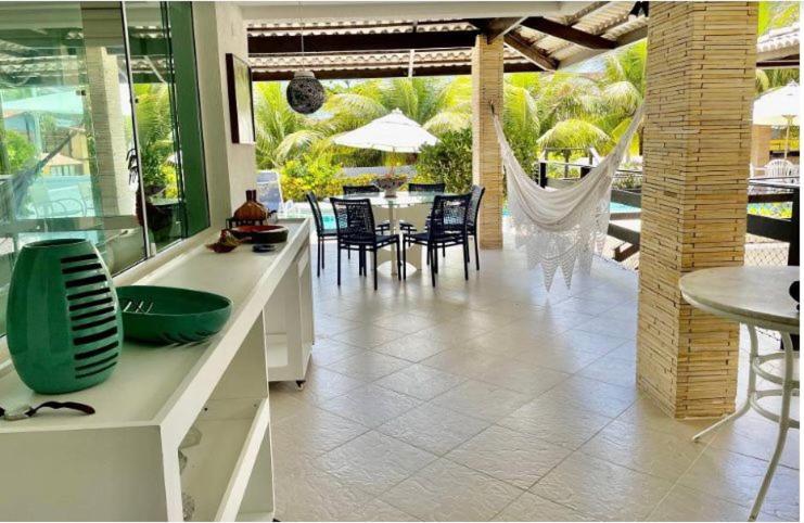 Casa de luxo em Porto de Galinhas com funcionária a 50 m do mar