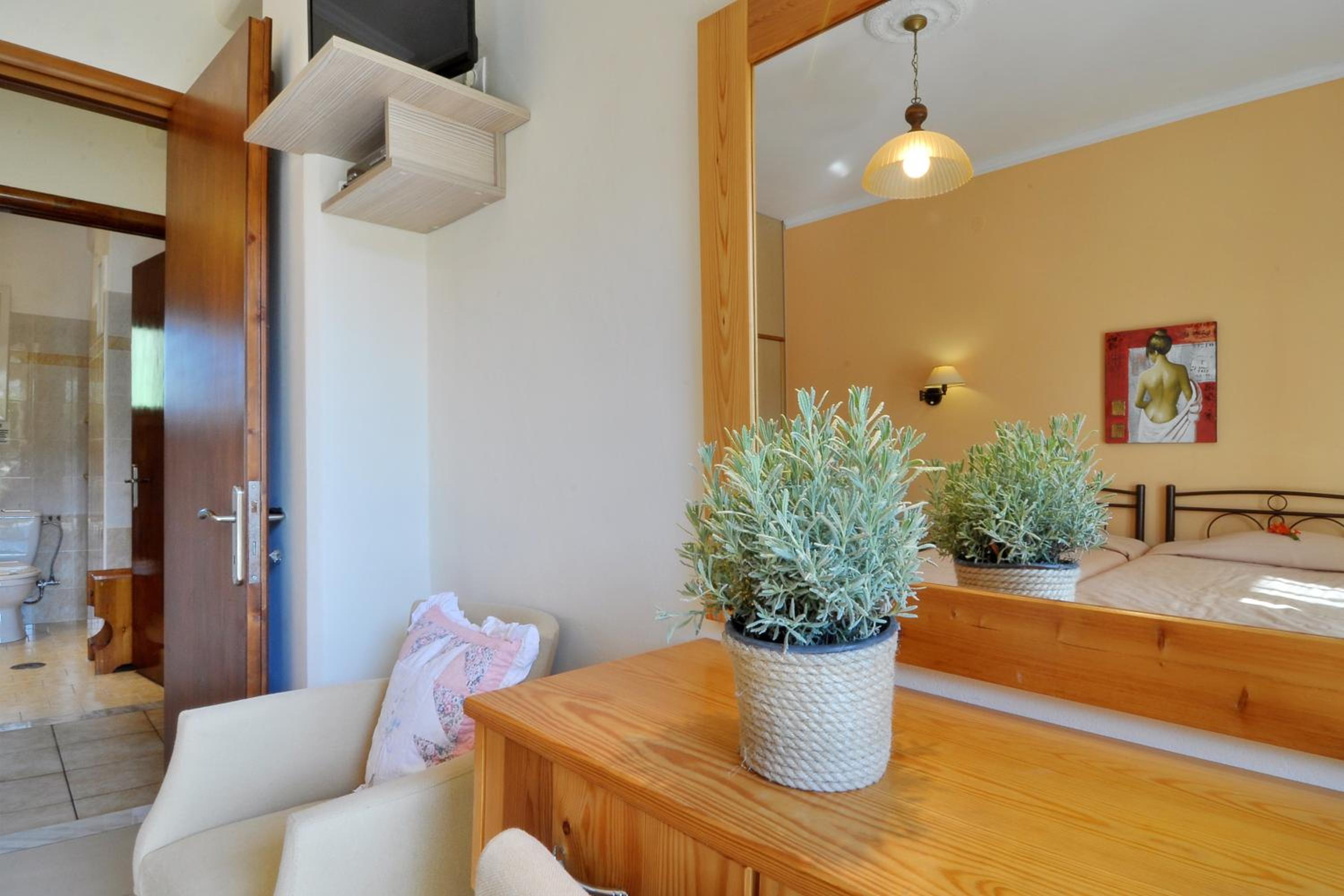 Marilena Studios And Apartments