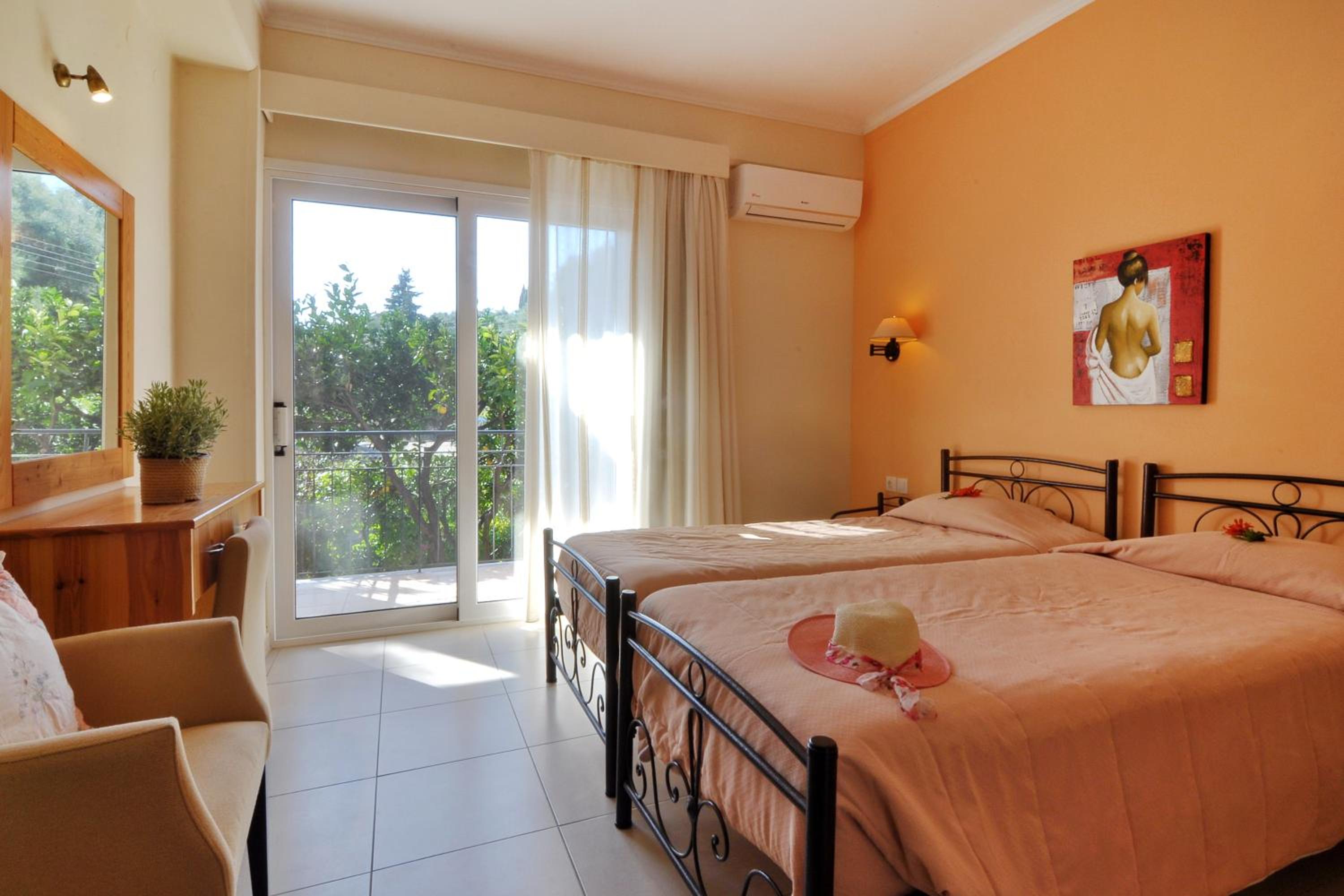 Marilena Studios And Apartments