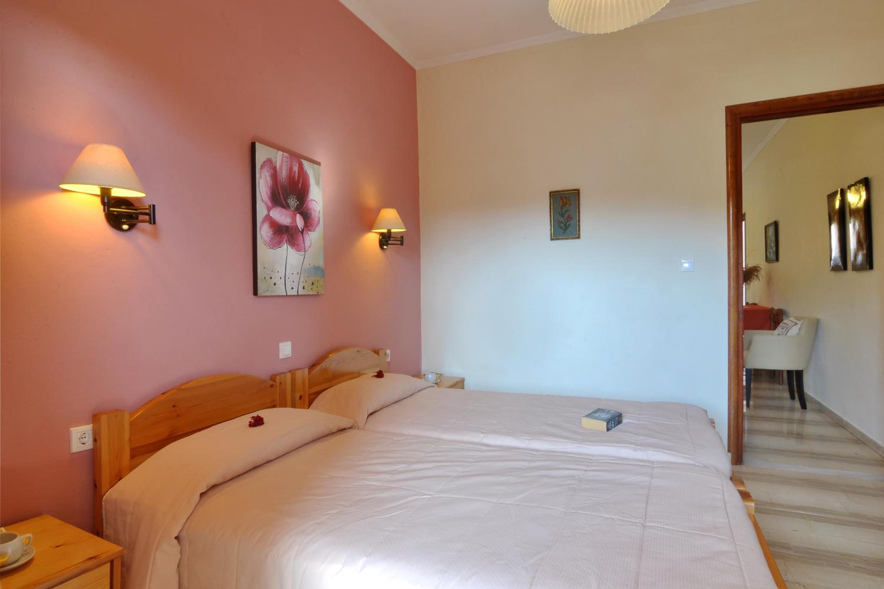 Marilena Studios And Apartments photo 5