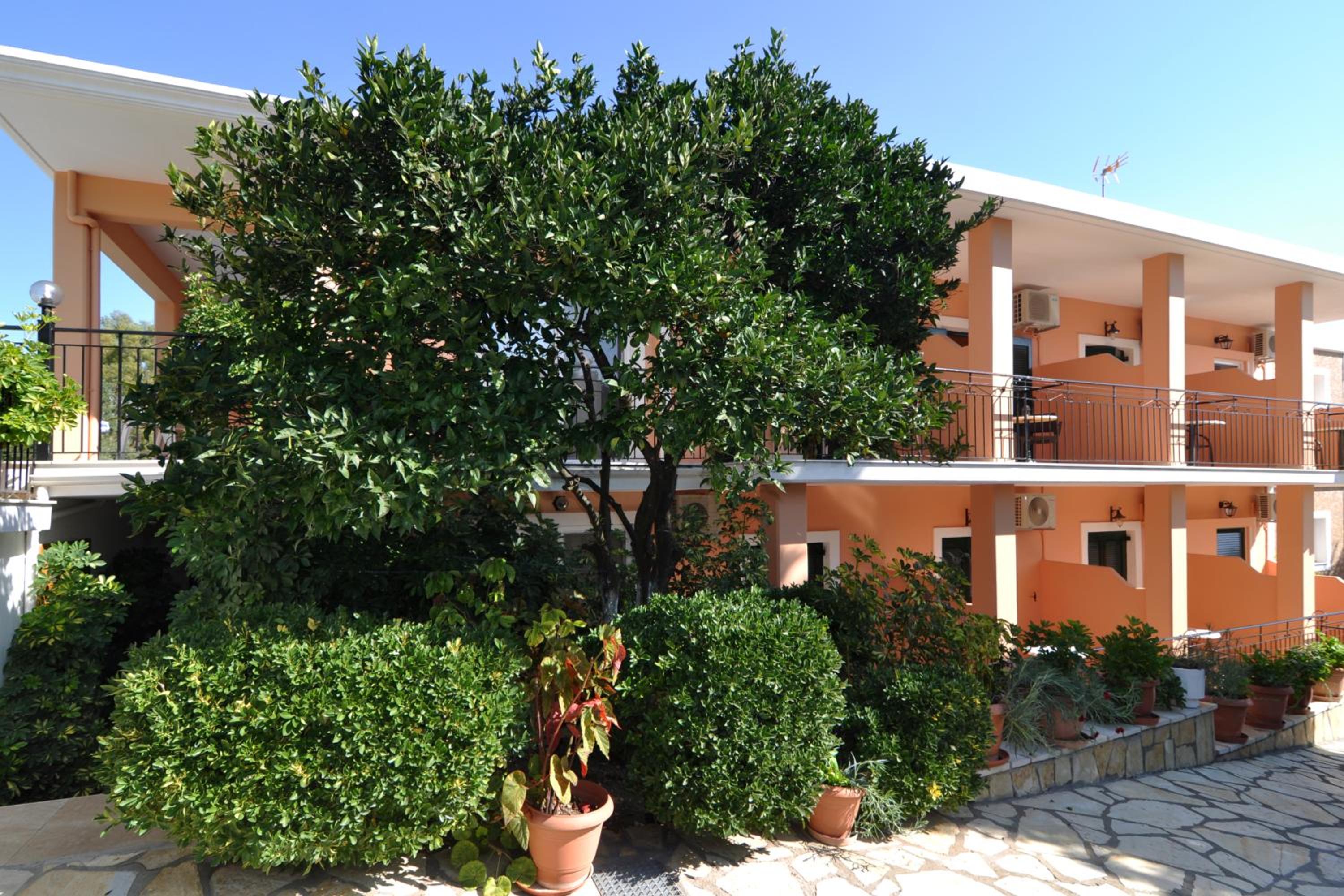 Marilena Studios And Apartments