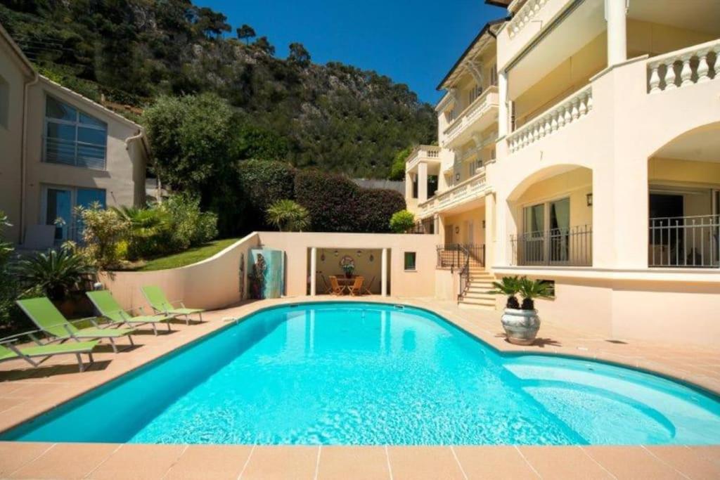 La NONETE view 4