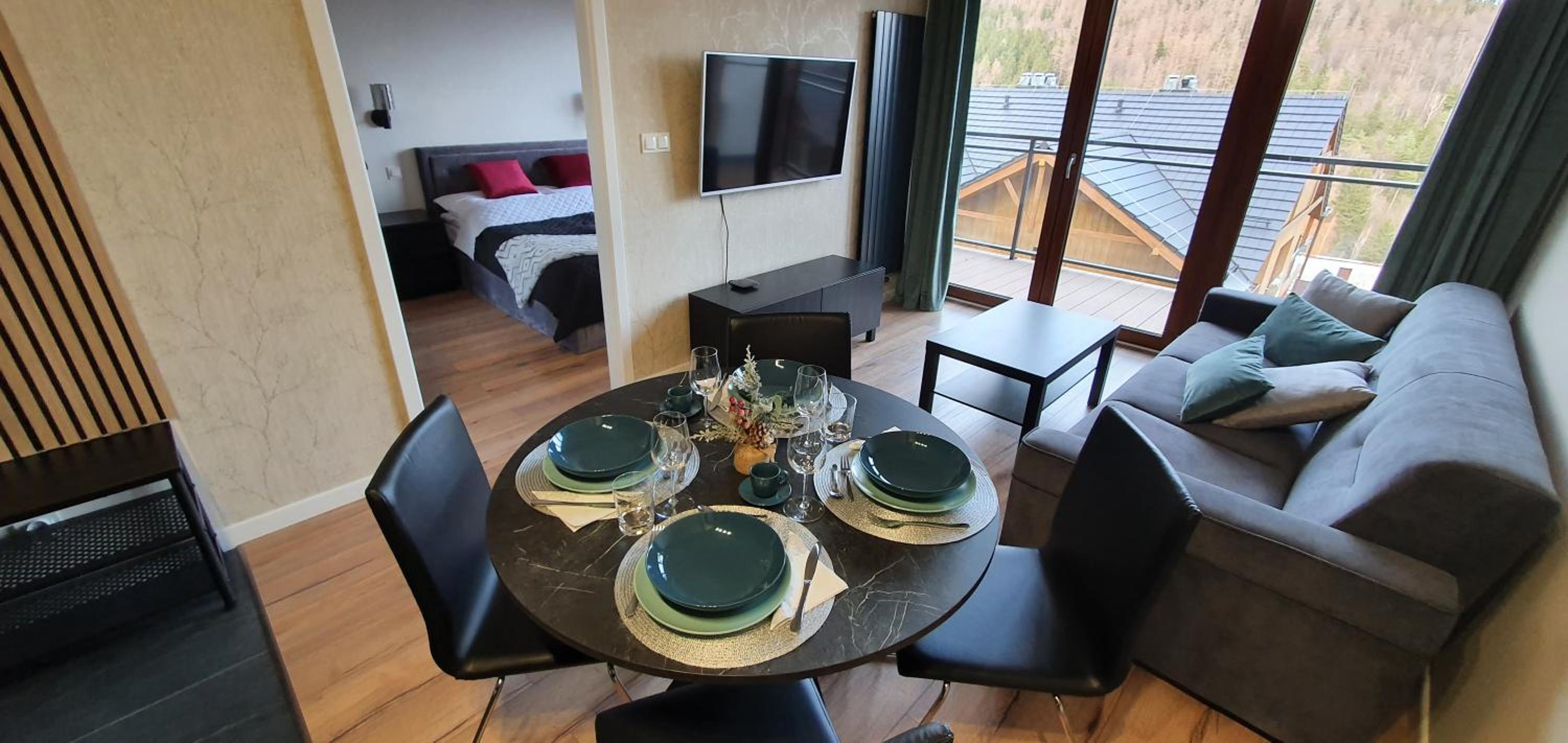 Karpatia Resort Apartament Krystallos view 5