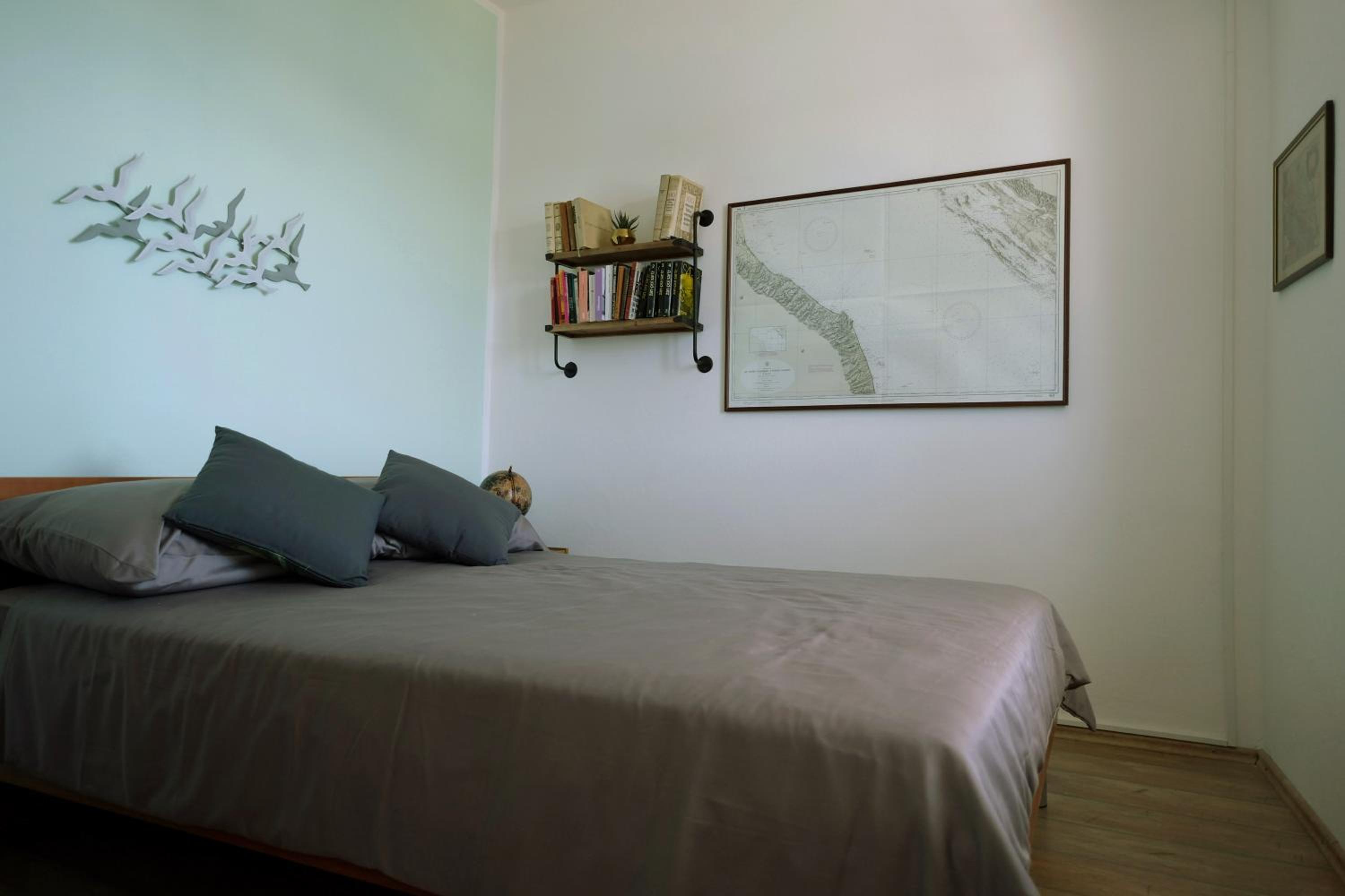 Seaview apartment view 2