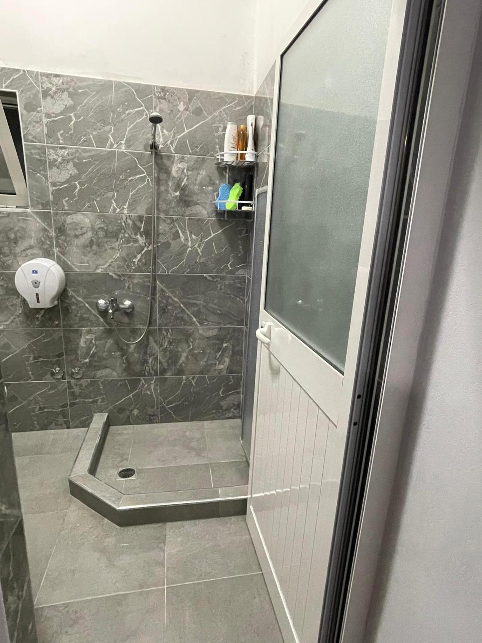 Apartament Gjergji