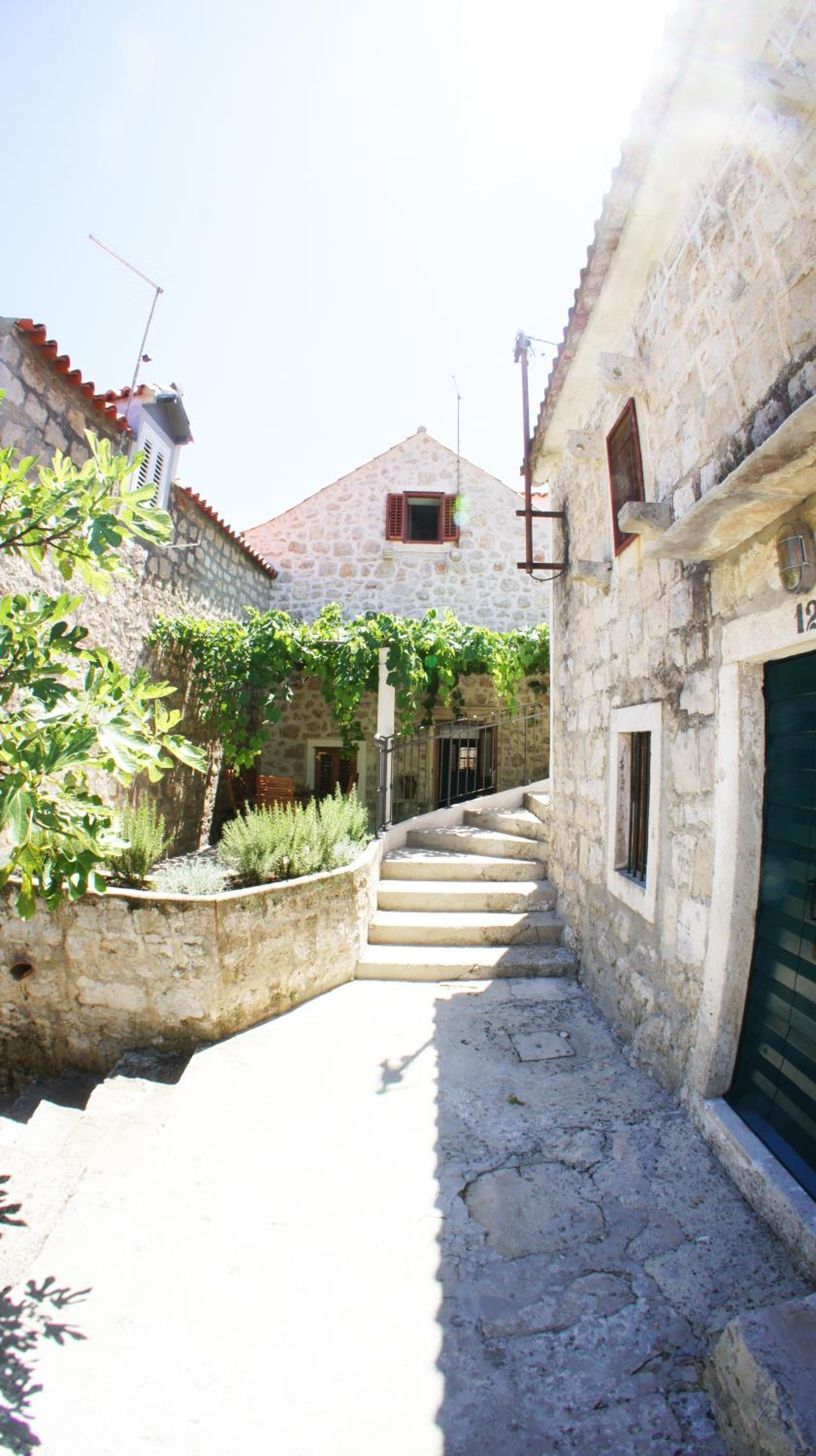Holiday home Villa Vanya view 4