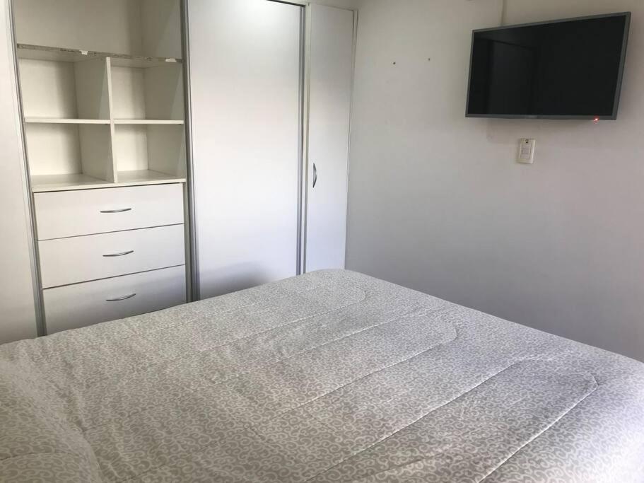 Hermoso departamento 2 amb.Zona pinos de anchorena