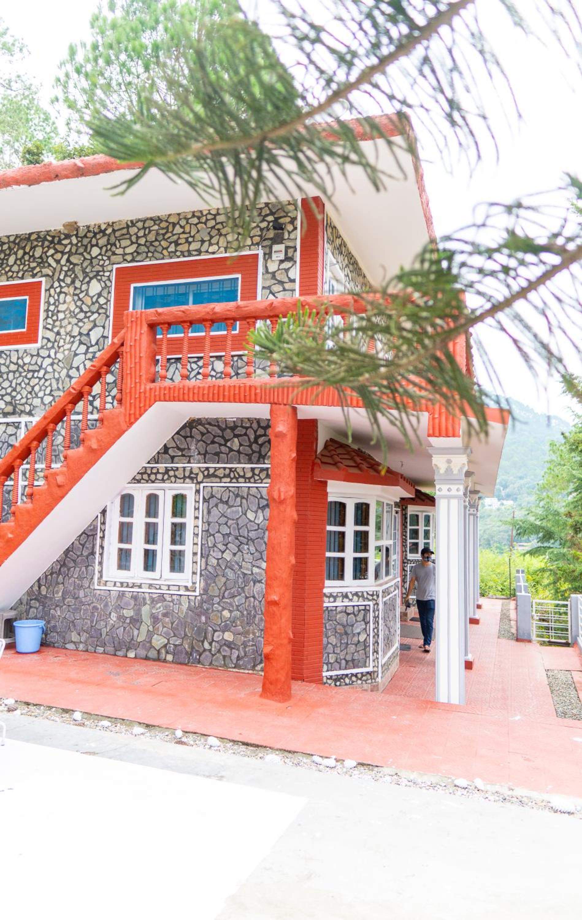 Tarana Cottage by Namastexplorer