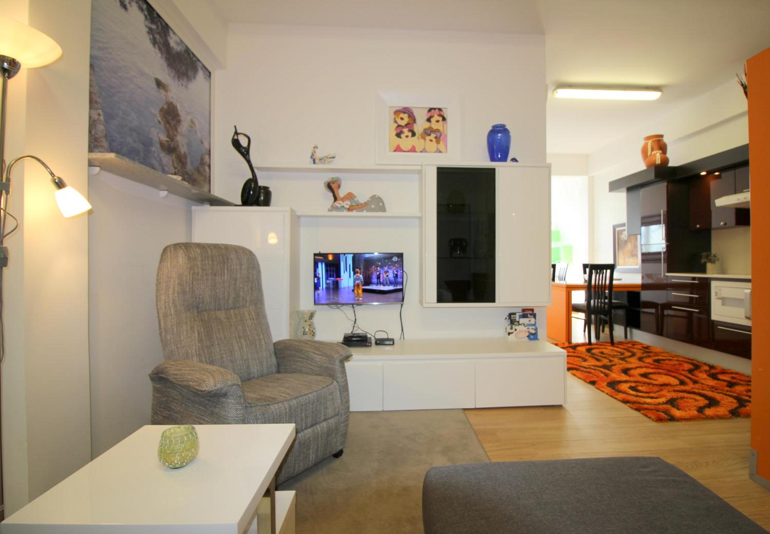 Modern apartment Dolce vita view 3