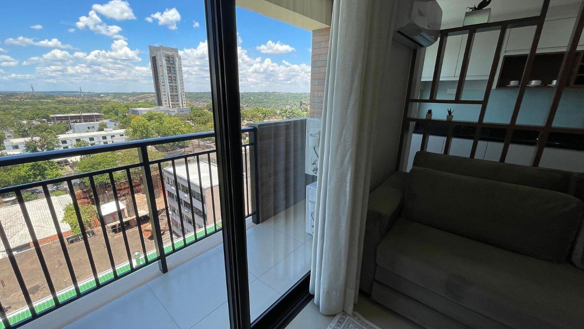 Apto confortável no centro, c/ garagem e VISTA INCRÍVEL