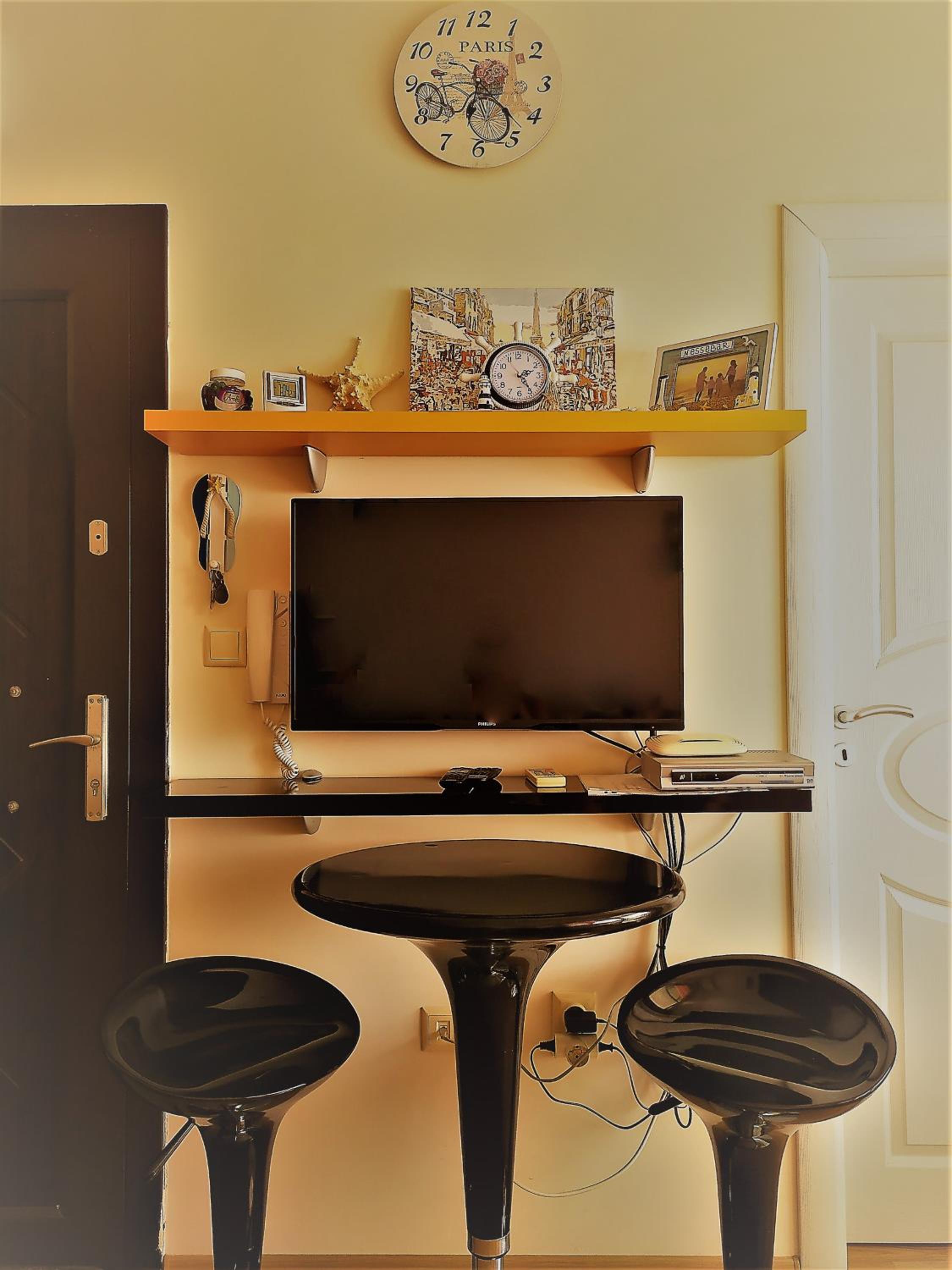 Photo 12