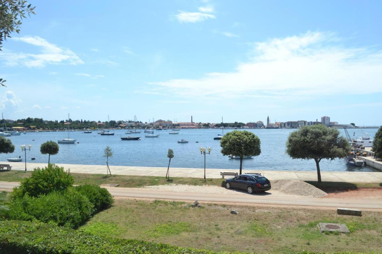 VILLA LUNGOMARE