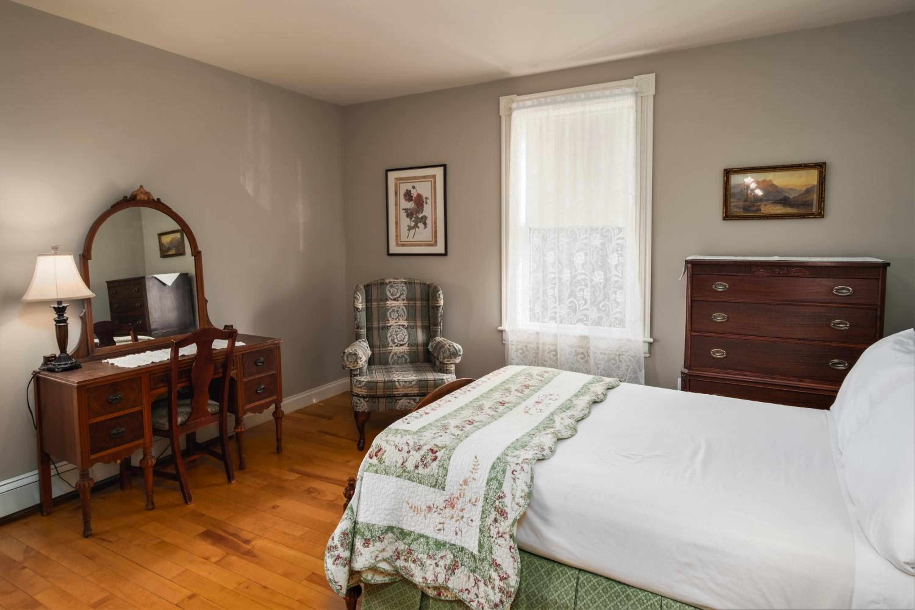Hillcrest Hall Country Inn, Foto 11