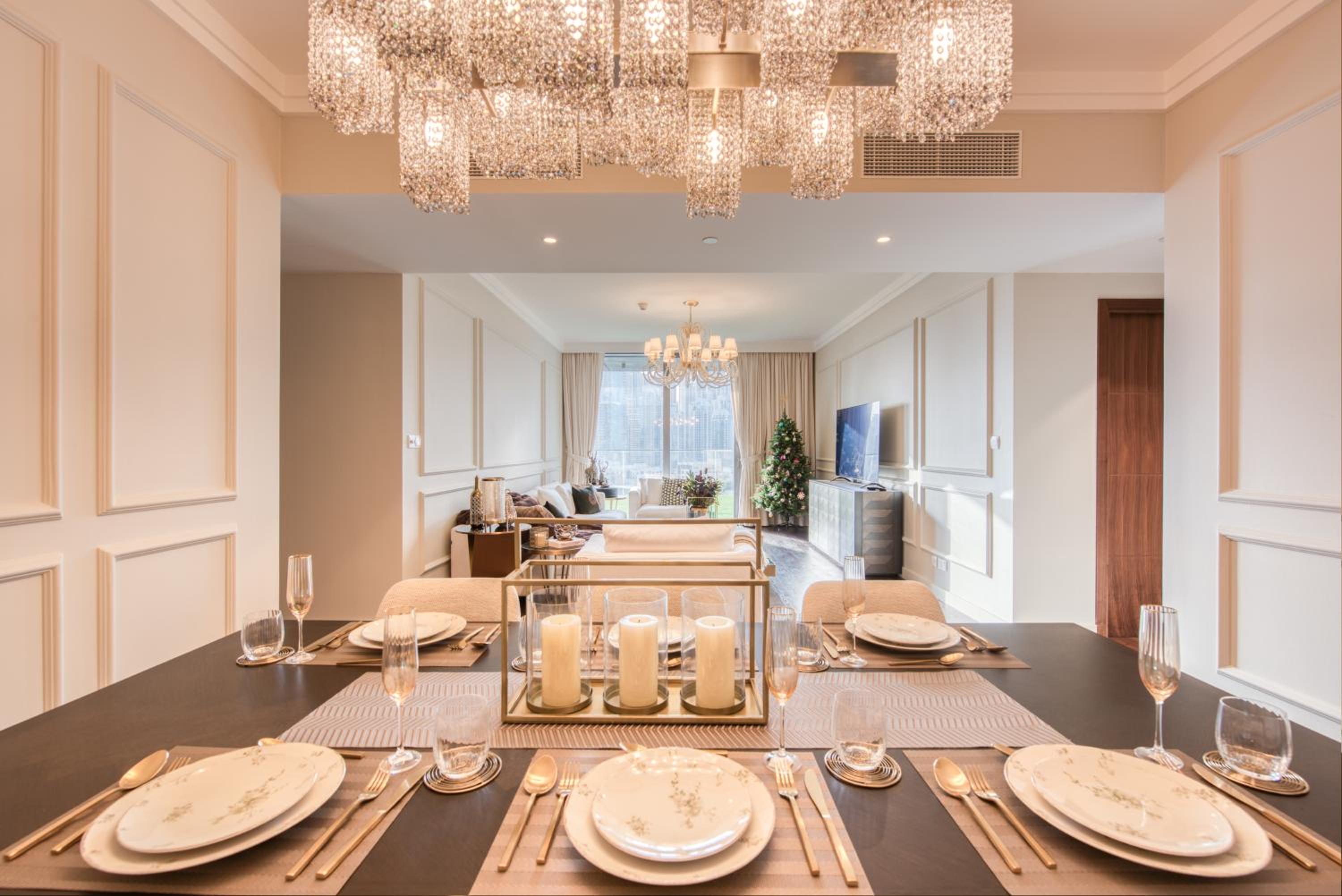 Luxurious 3 Bedroom Apartment in Boulevard Point, Connected to Dubai Mall
