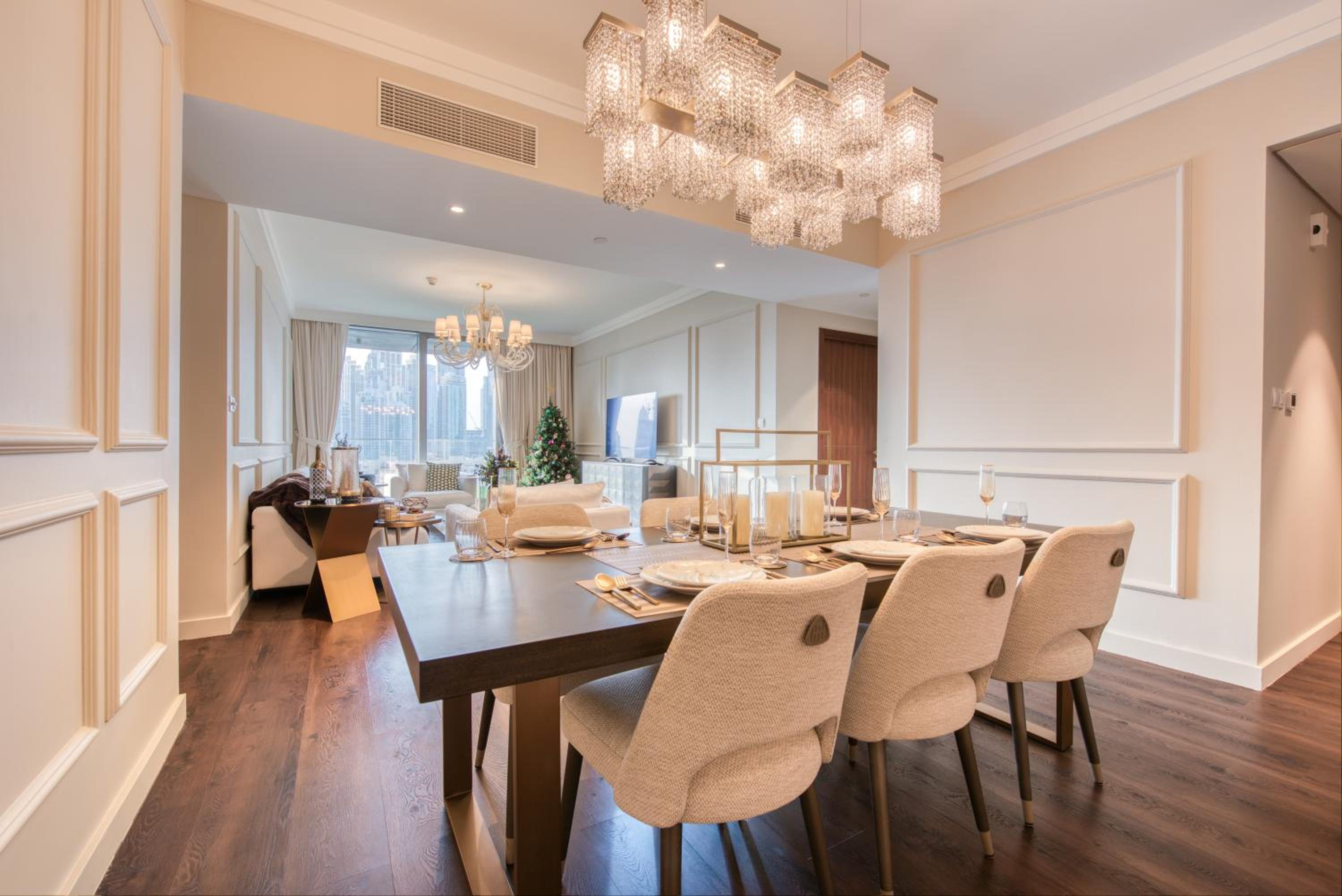 Luxurious 3 Bedroom Apartment in Boulevard Point, Connected to Dubai Mall