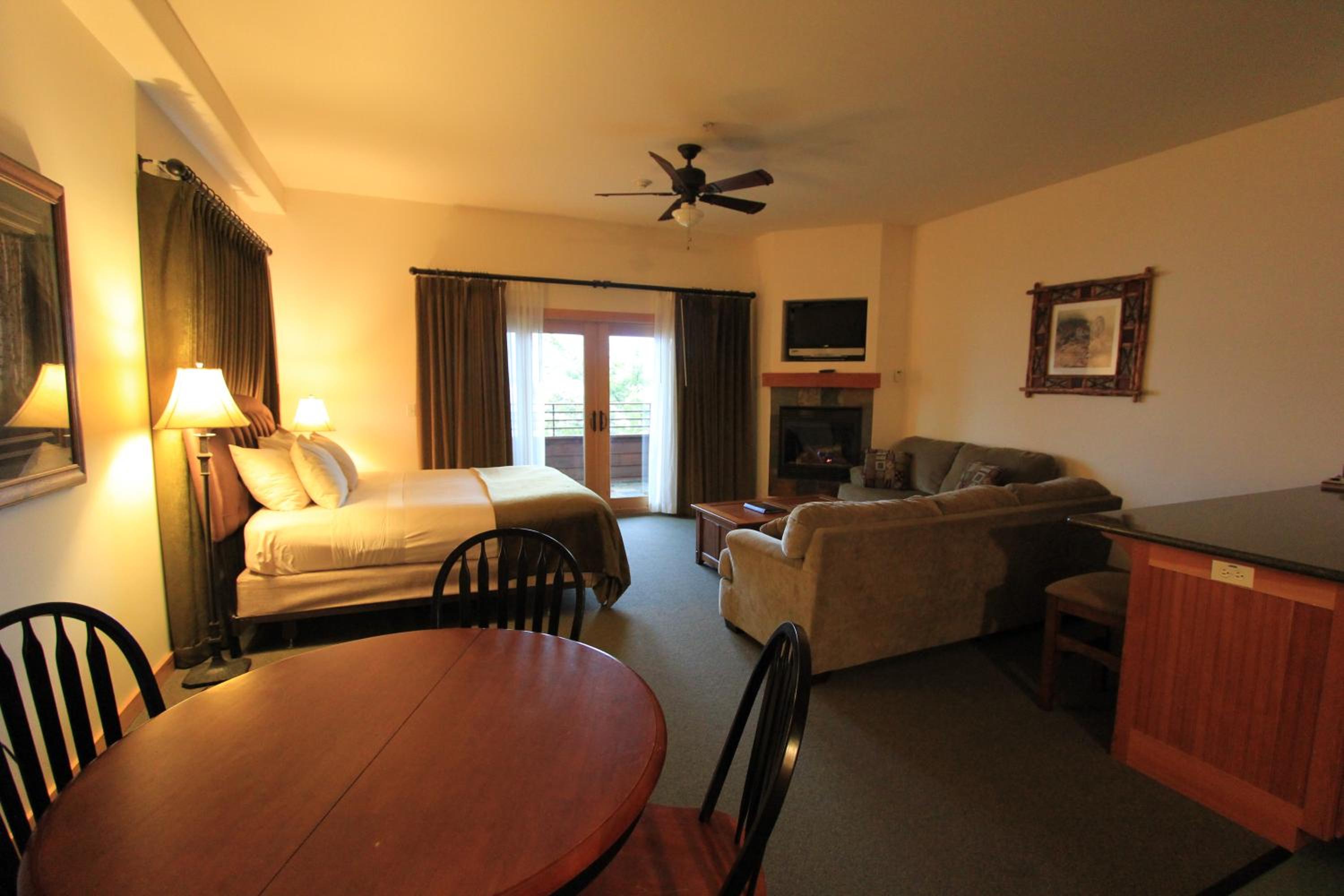 Sandpoint Vacations - Lodge at Sandpoint - Property Image 28