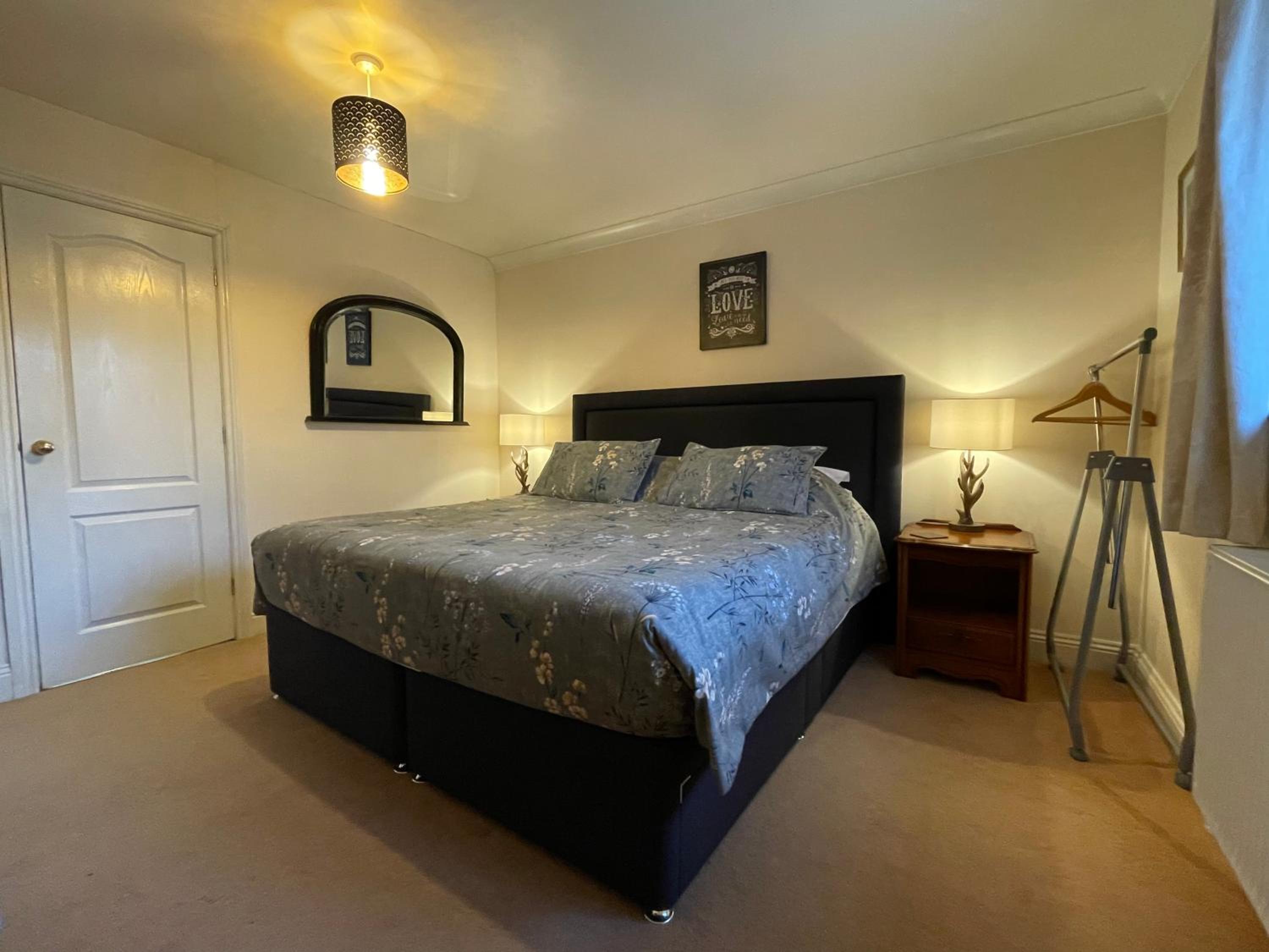 Graceland Farm B&B