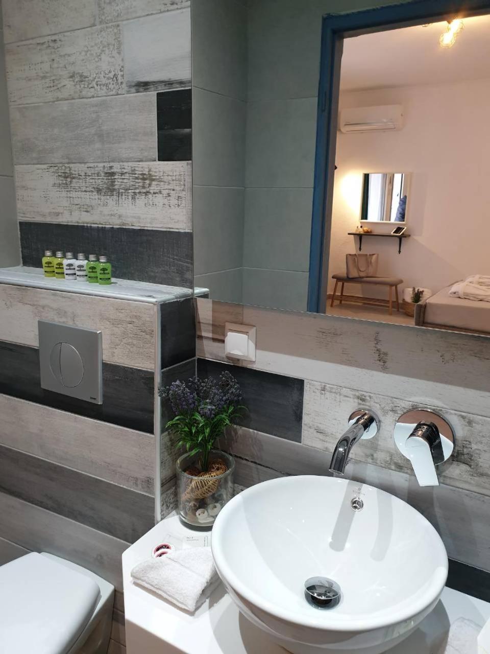 V-Suites 2 view 4