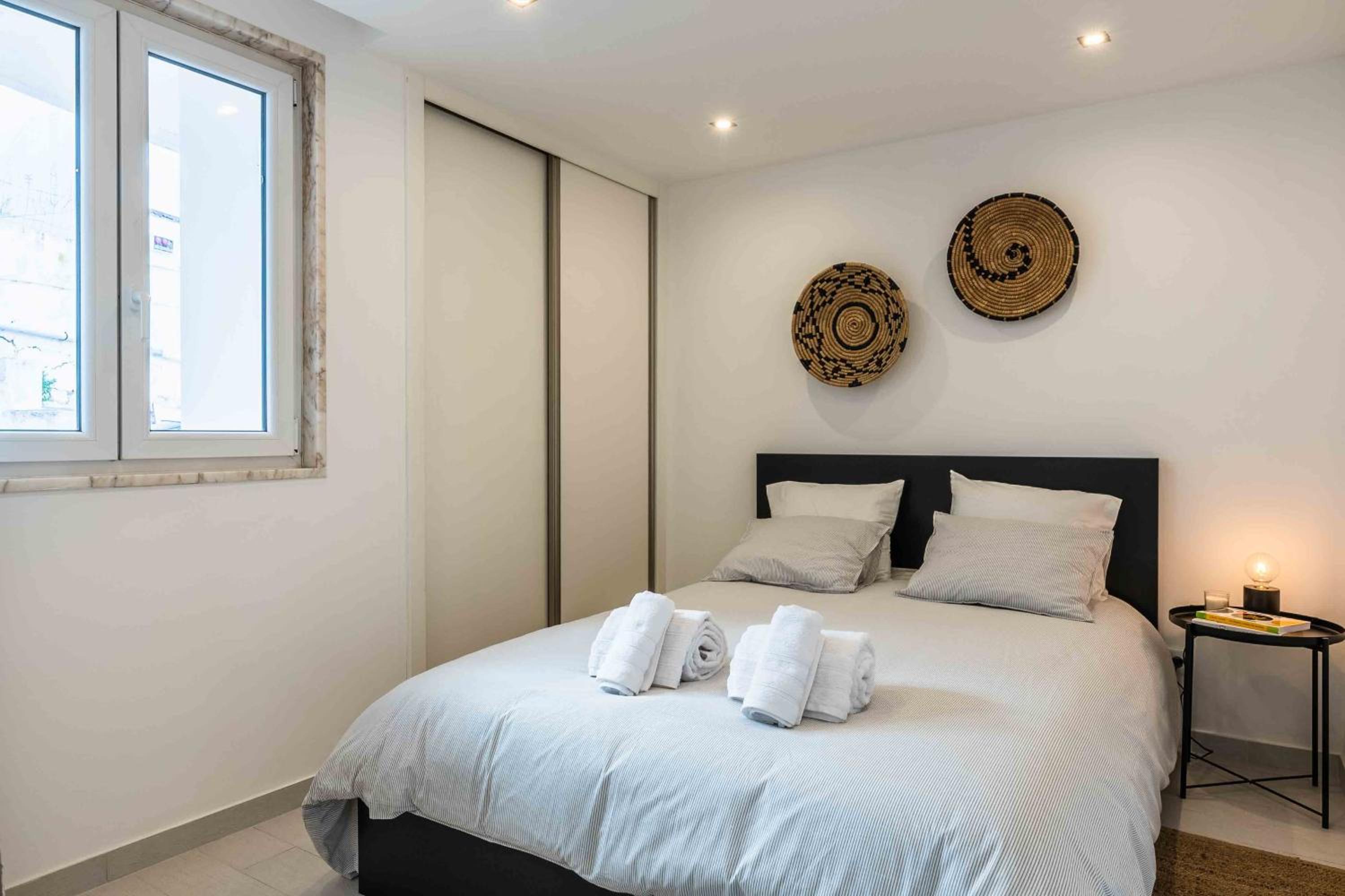 Santa Eulália 2-Bedroom Apartment - Swimming Pool