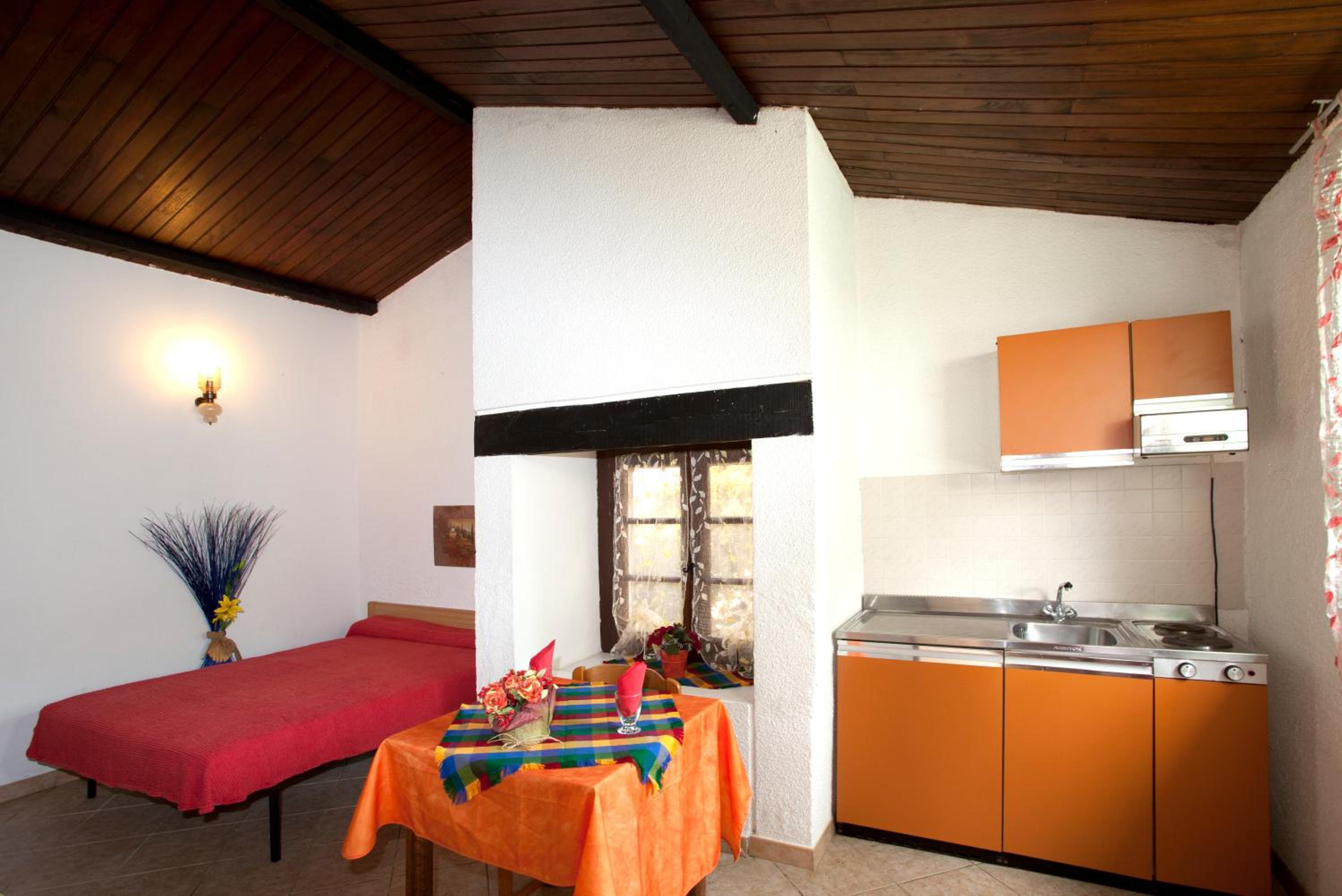 Residence San Damiano - Location Appartements, Studios & Chambres view 3