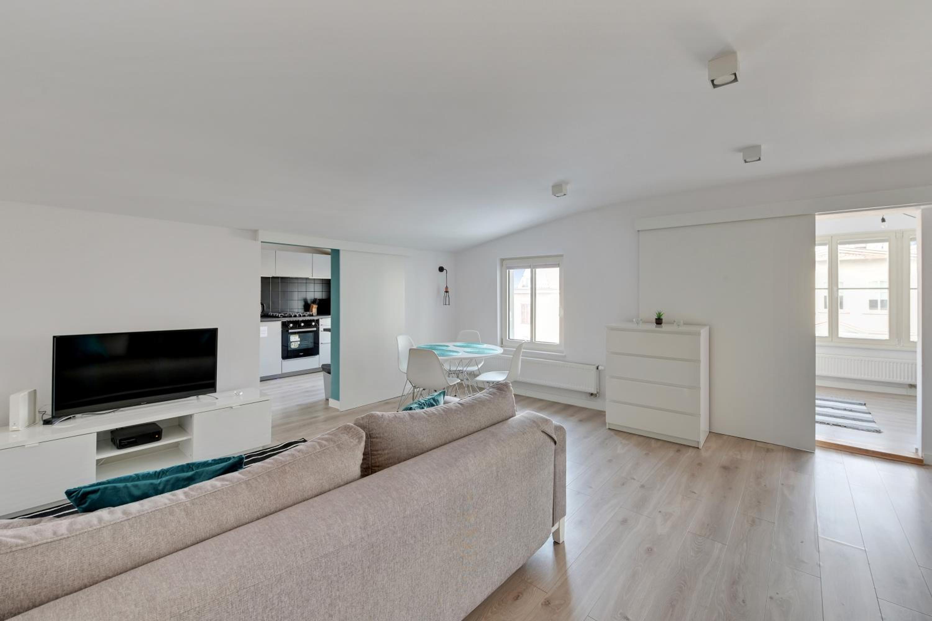 Grand Apartments - City Centre Apartment