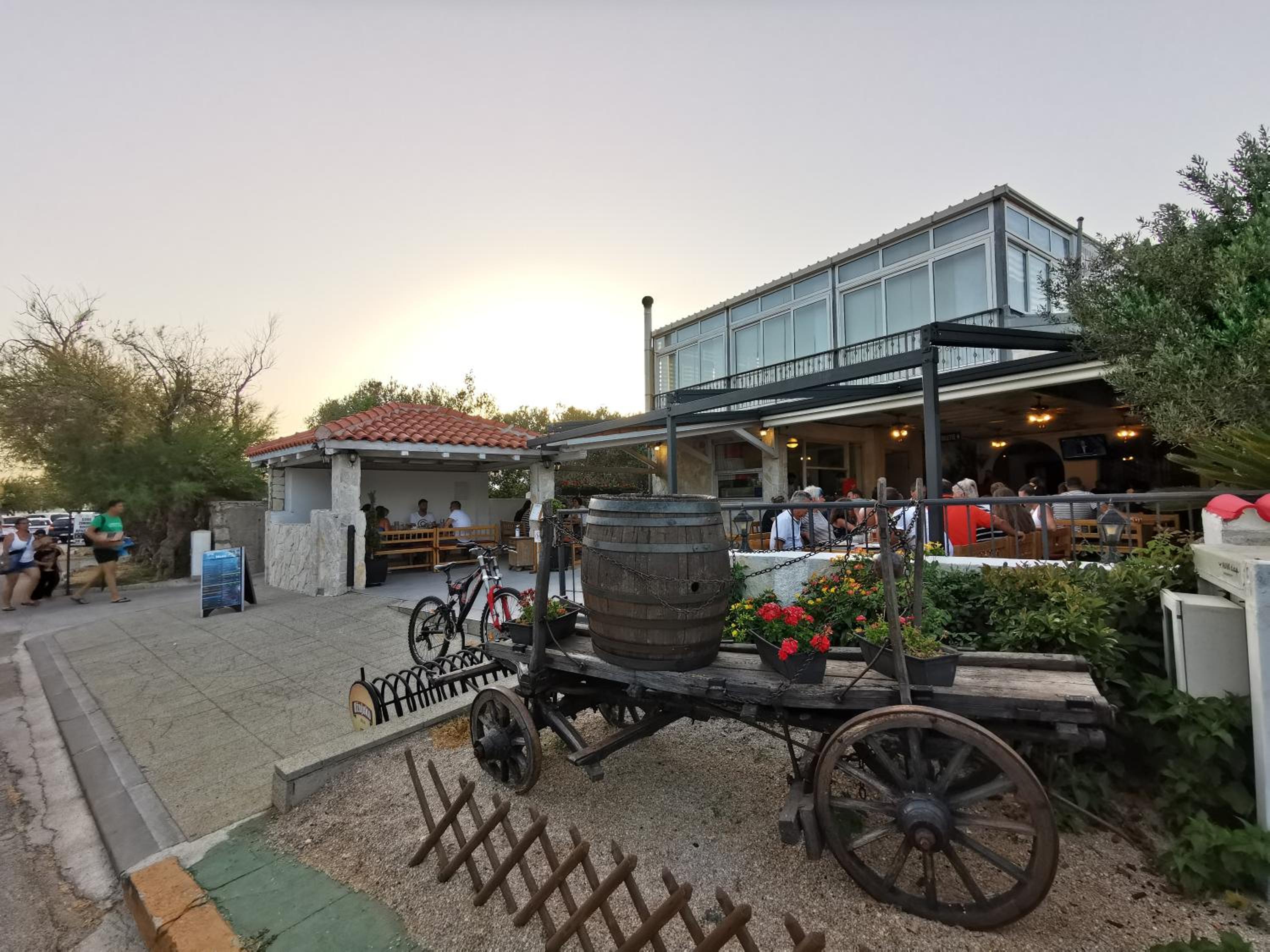 Pansion Karoca