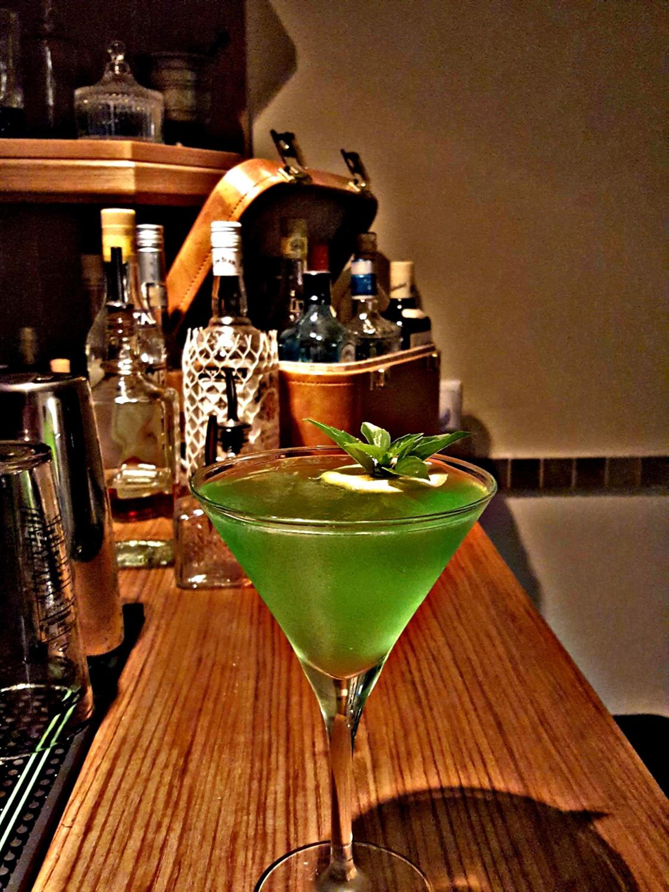 bar
