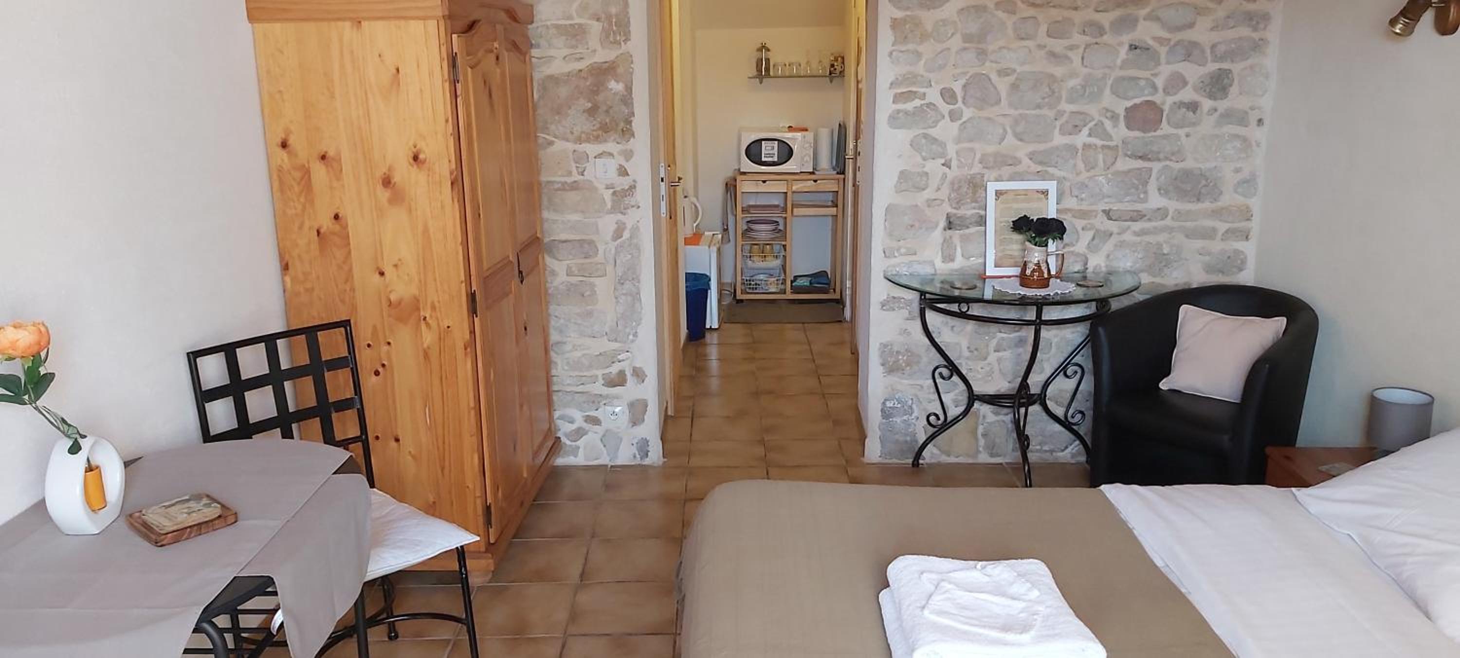 Chambres D'Hotes La Maison Des Chiens Verts view 4