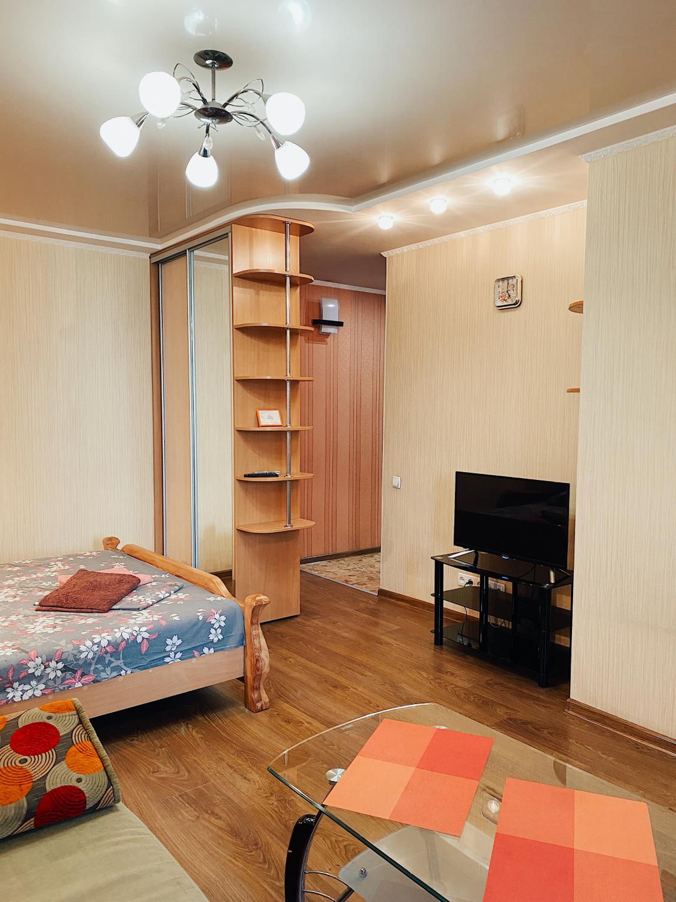 Apartment - Sobornyi Prospekt 97