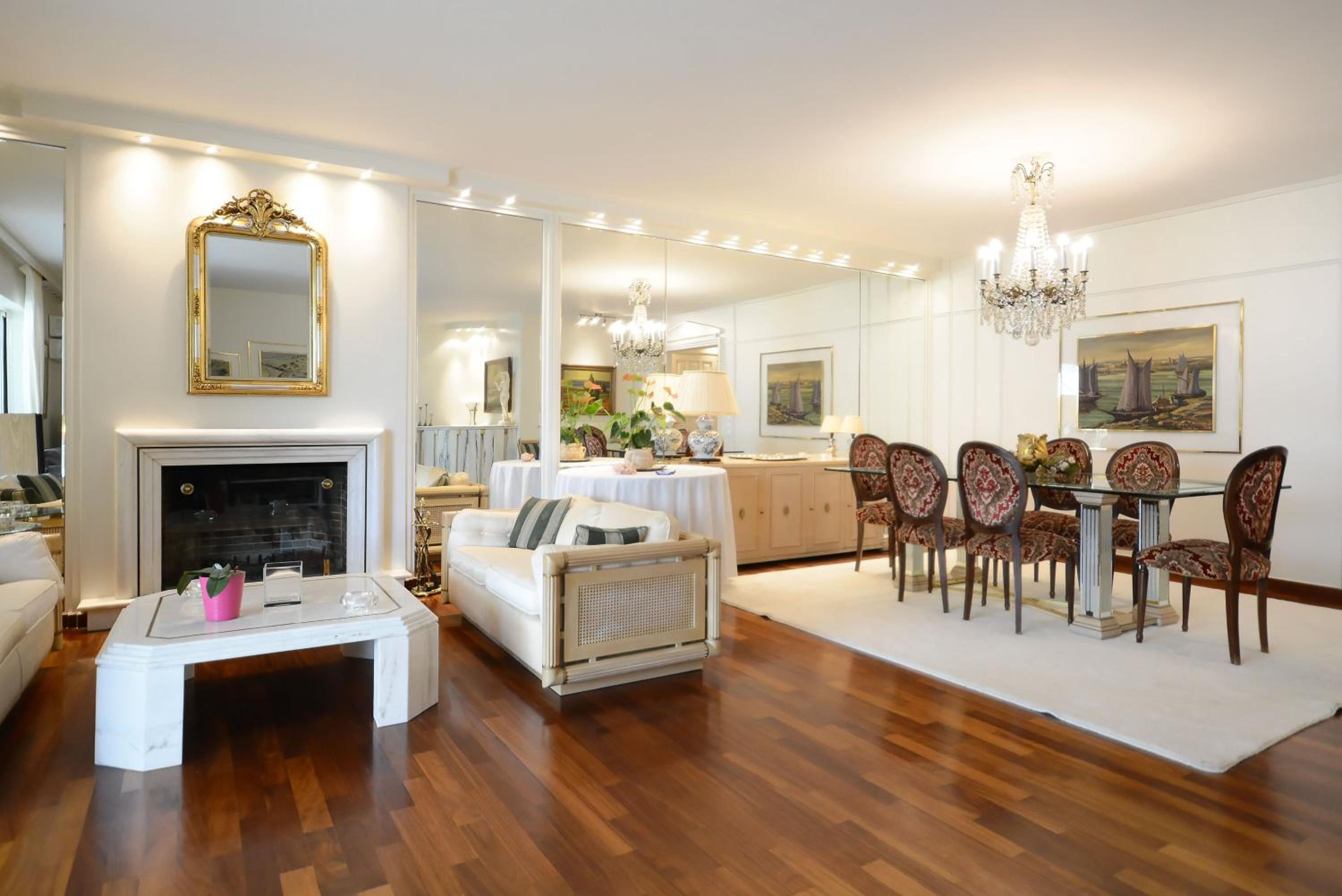 Luxury Apartment Demokratias