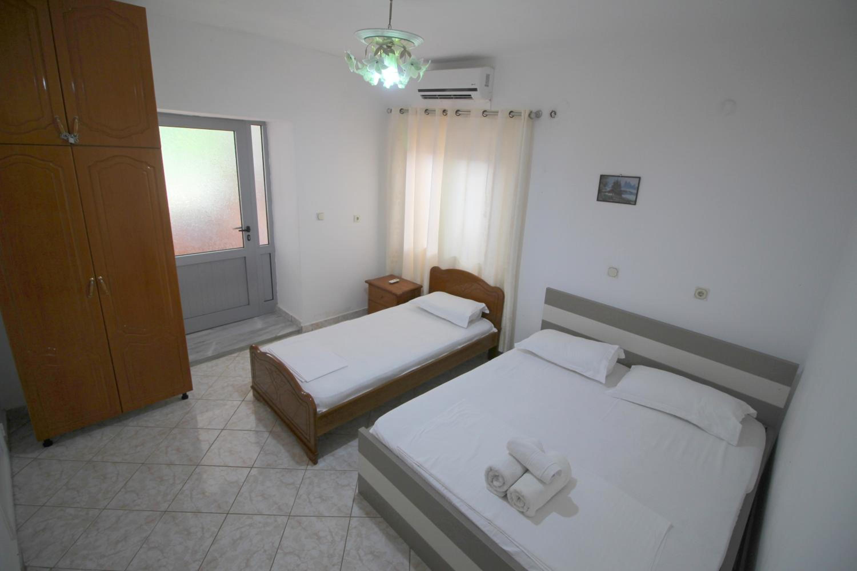 Vila Agushi