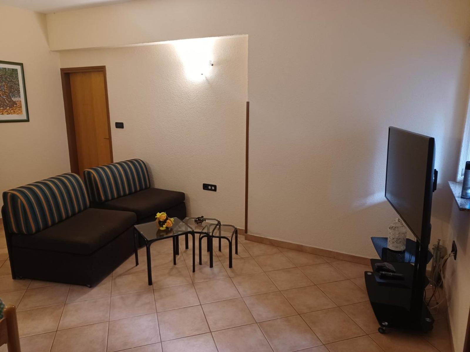 Photo 38