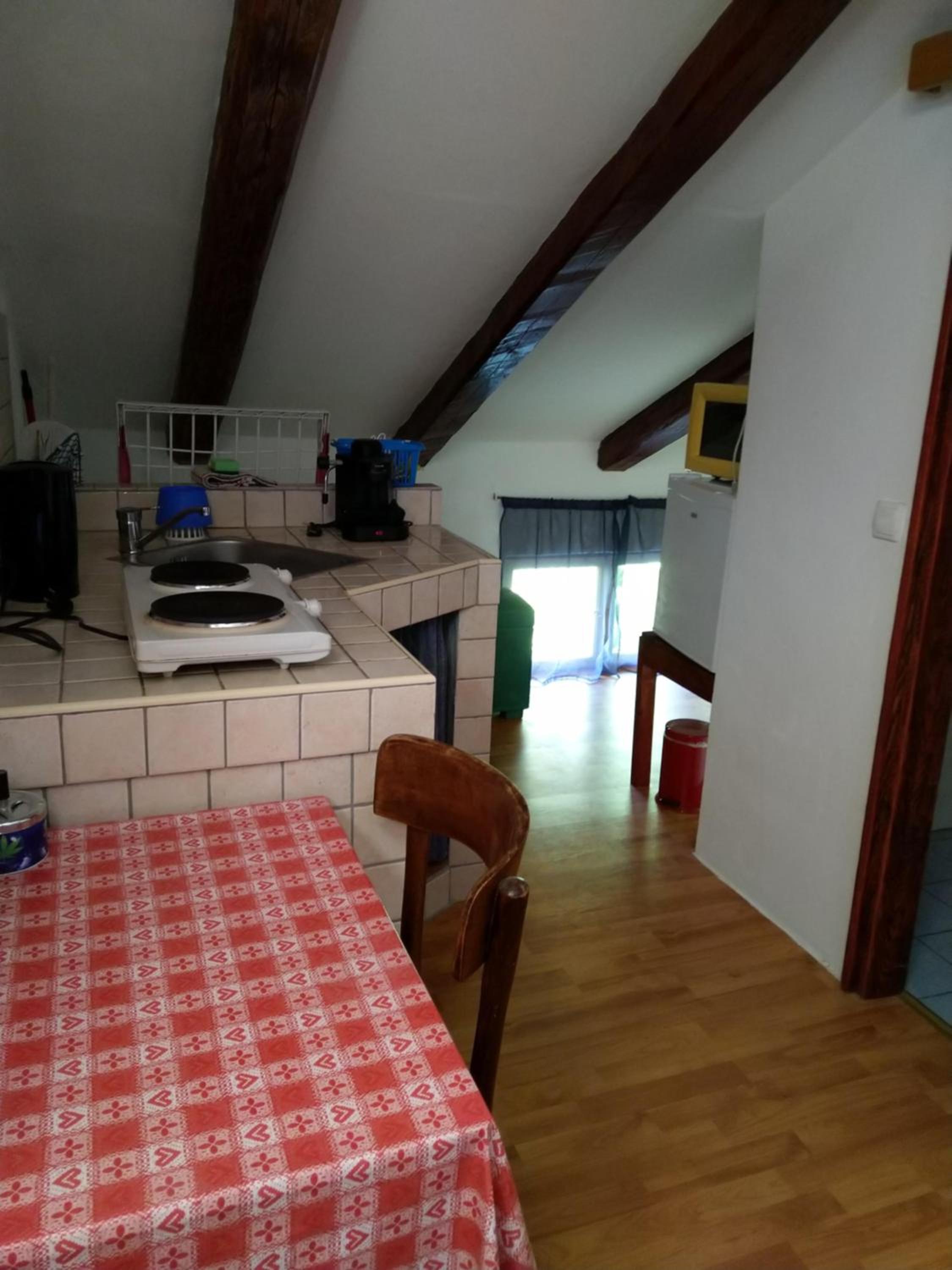 Photo 32