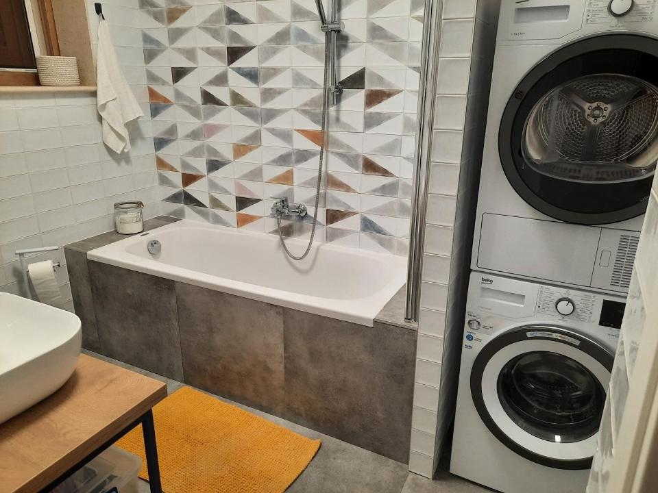 Photo 48