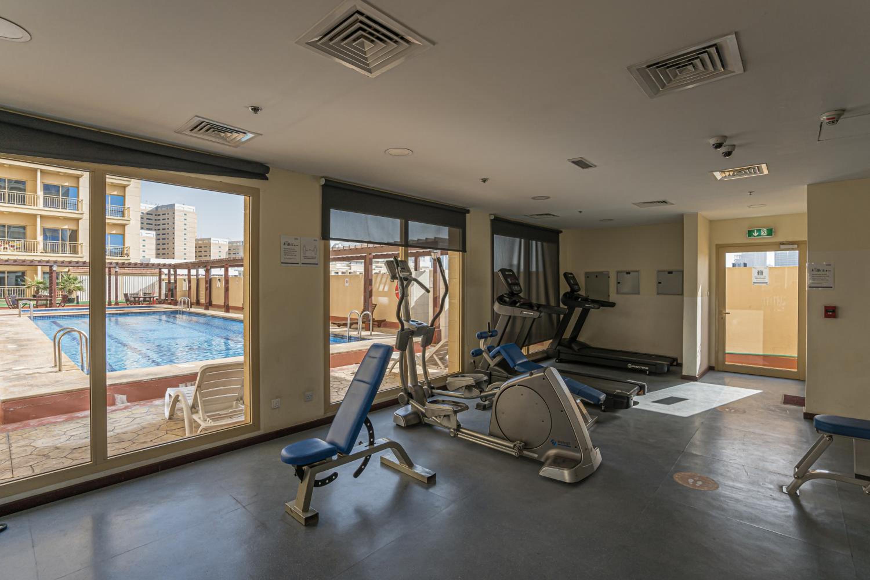 HiGuests - Luxurious 1BR Apartment with balcony in JVC