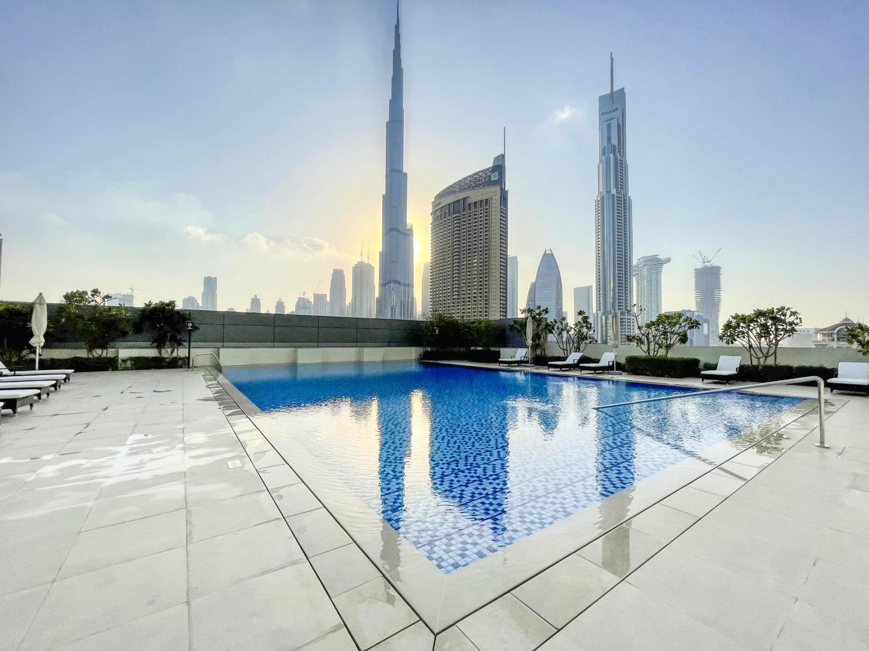 Spectacular Burj Khalifa and Fountain Views on 32nd floor