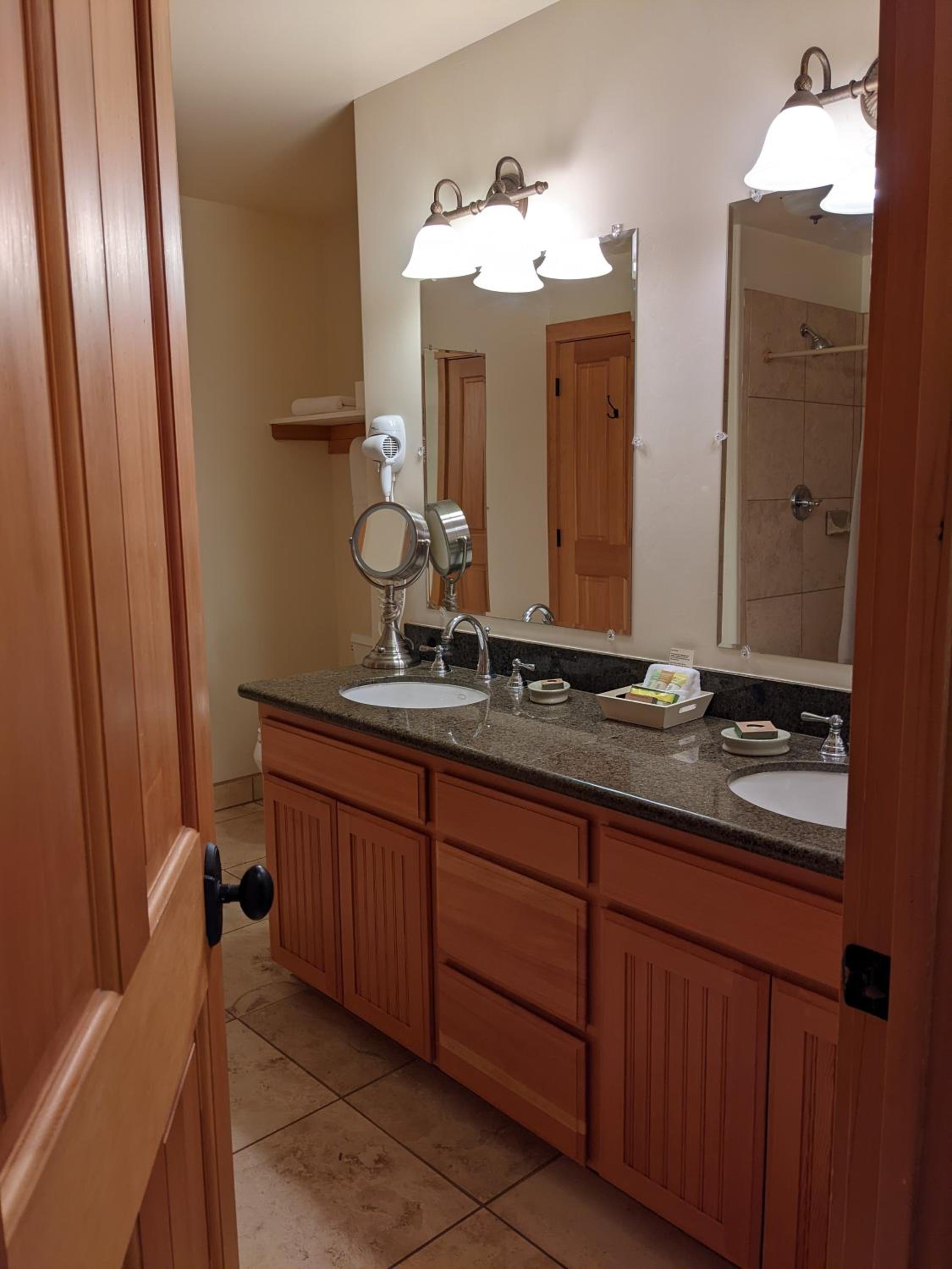 Sandpoint Vacations - Lodge at Sandpoint - Property Image 25